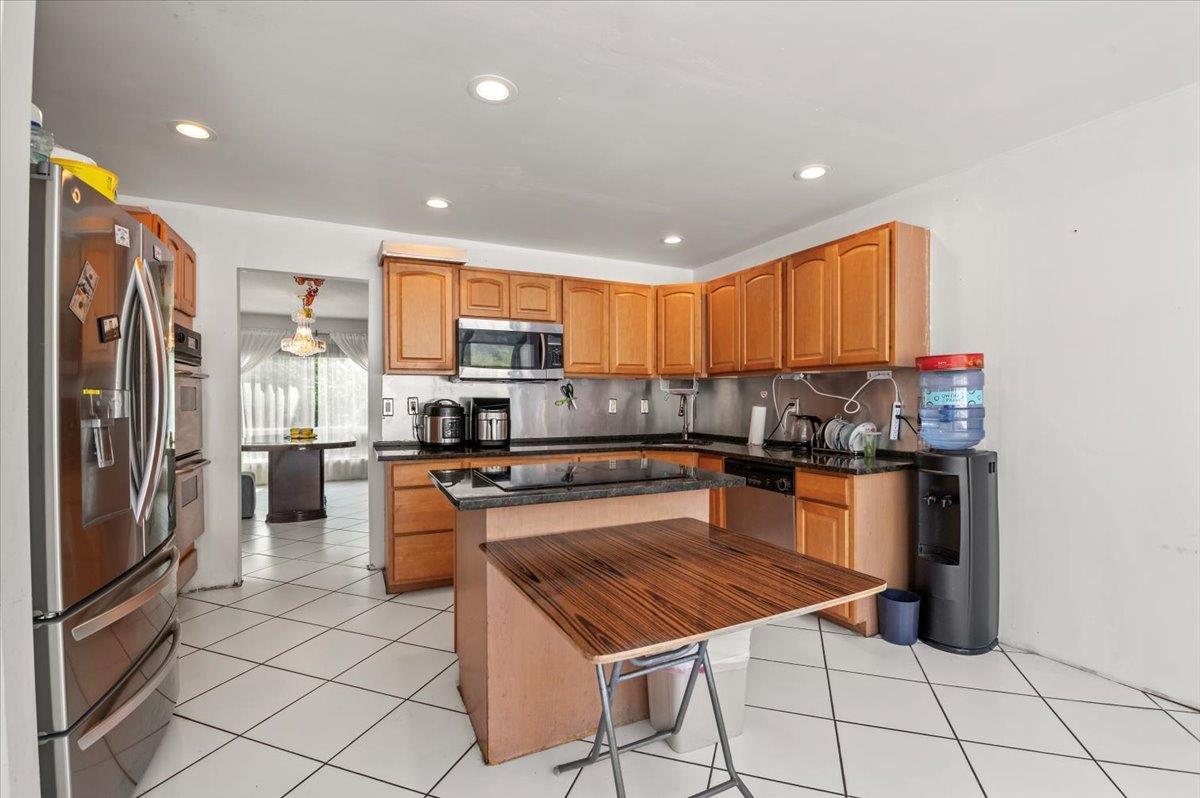 Single Family Carnation  Suffolk County, NY 11735, MLS-866559-16