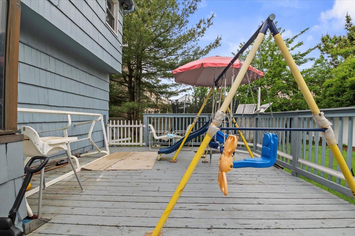Single Family Carnation  Suffolk County, NY 11735, MLS-866559-32