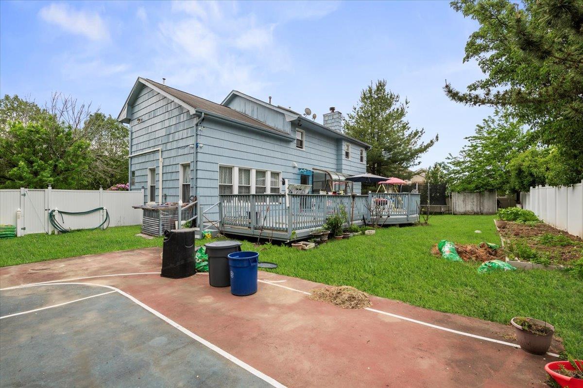 Single Family Carnation  Suffolk County, NY 11735, MLS-866559-35