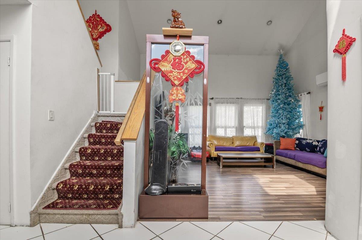 Single Family Carnation  Suffolk County, NY 11735, MLS-866559-4