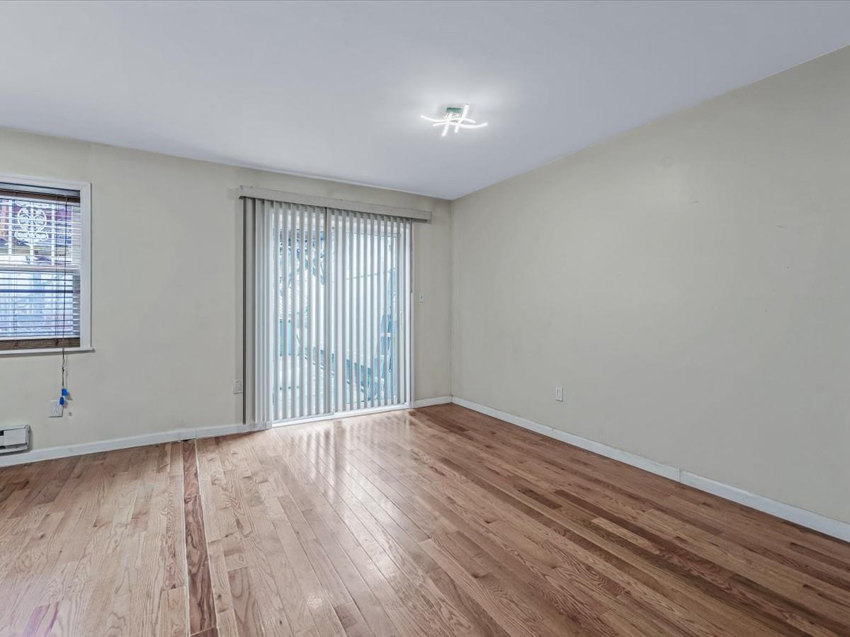 Single Family Linden  Queens, NY 11420, MLS-866577-10