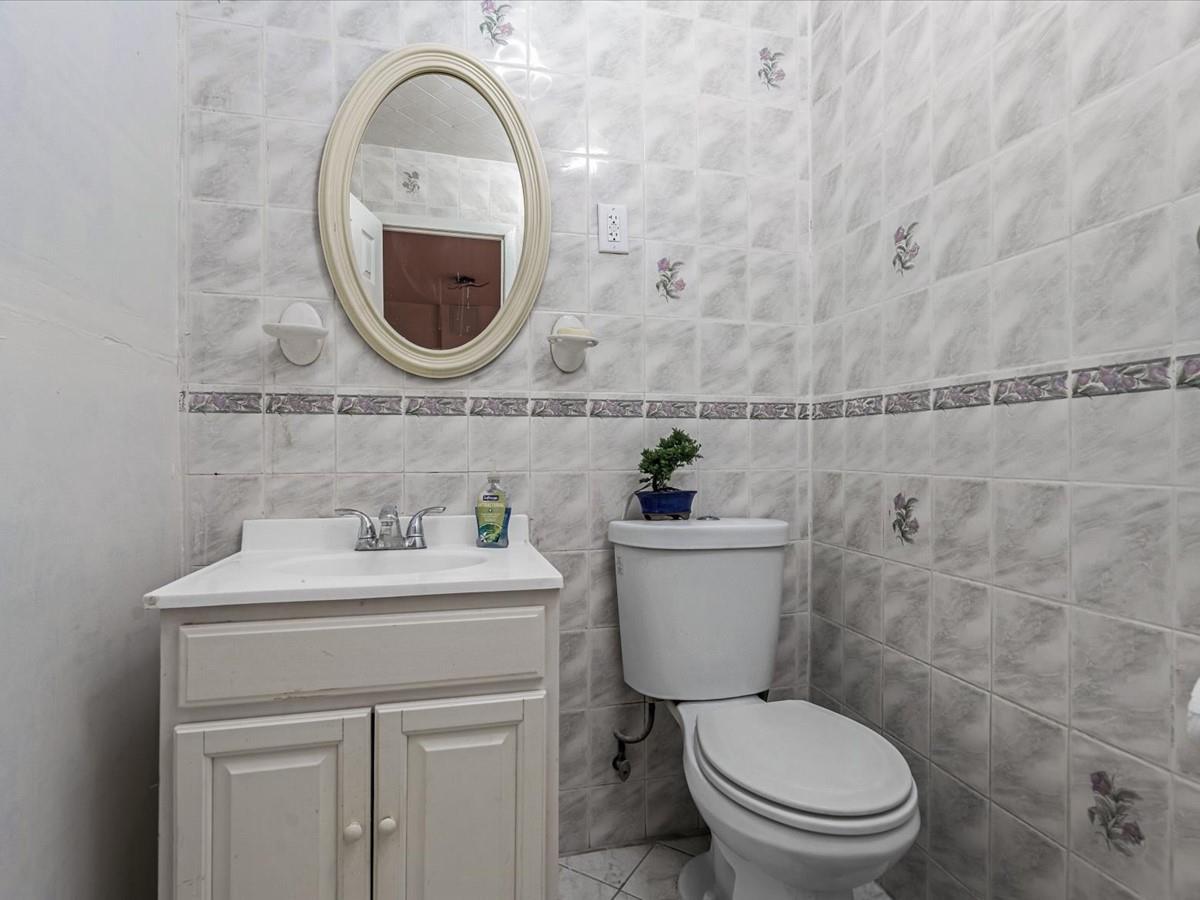 Single Family Linden  Queens, NY 11420, MLS-866577-12