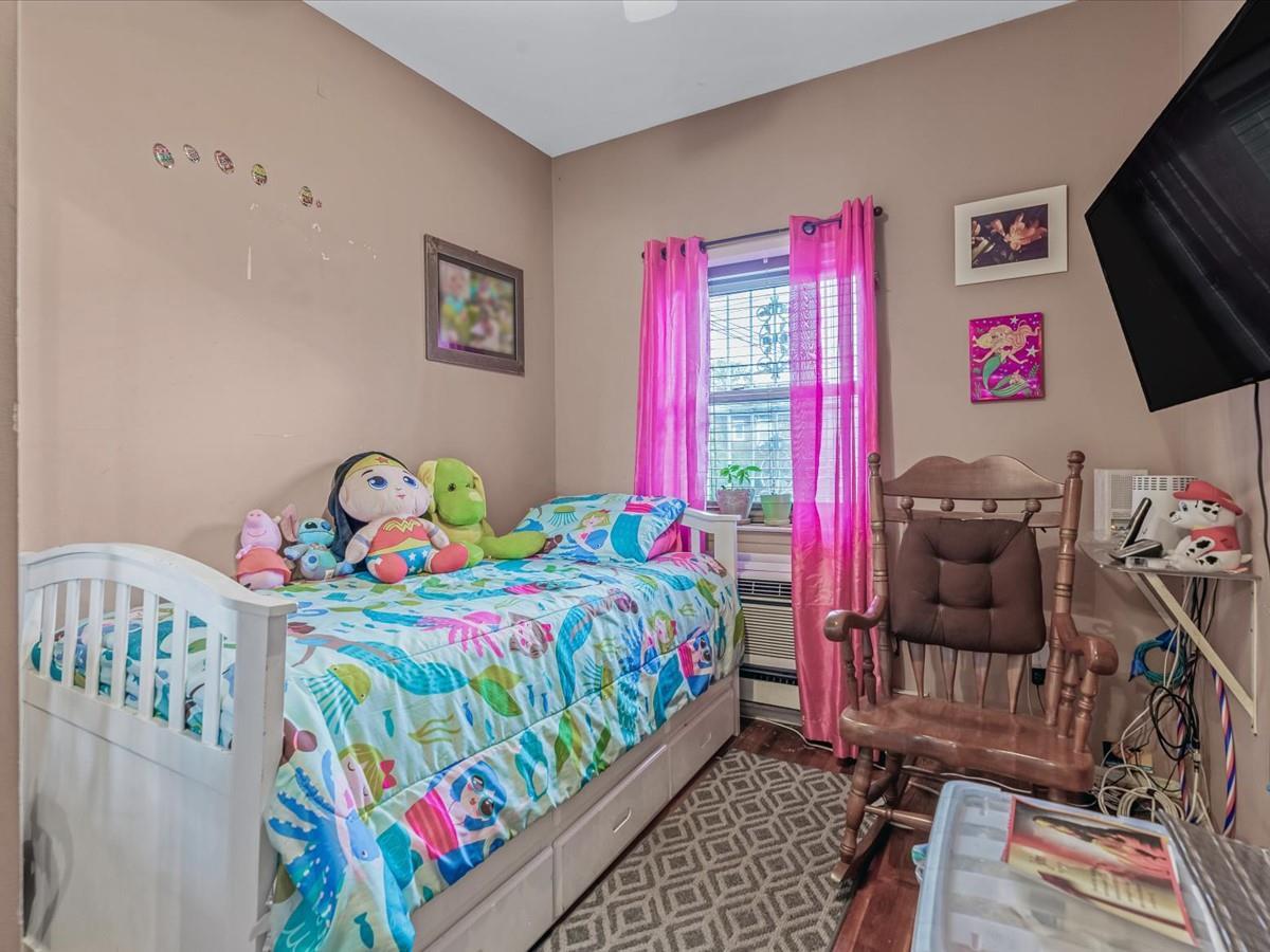 Single Family Linden  Queens, NY 11420, MLS-866577-23