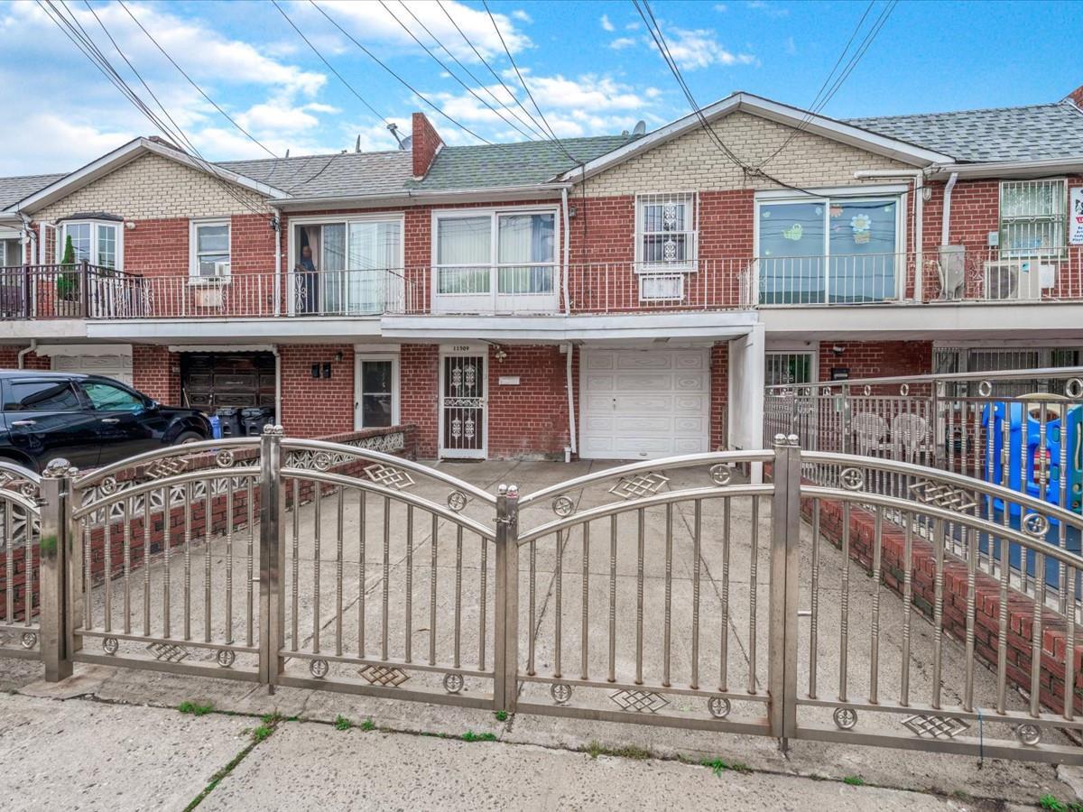Single Family Linden  Queens, NY 11420, MLS-866577-4