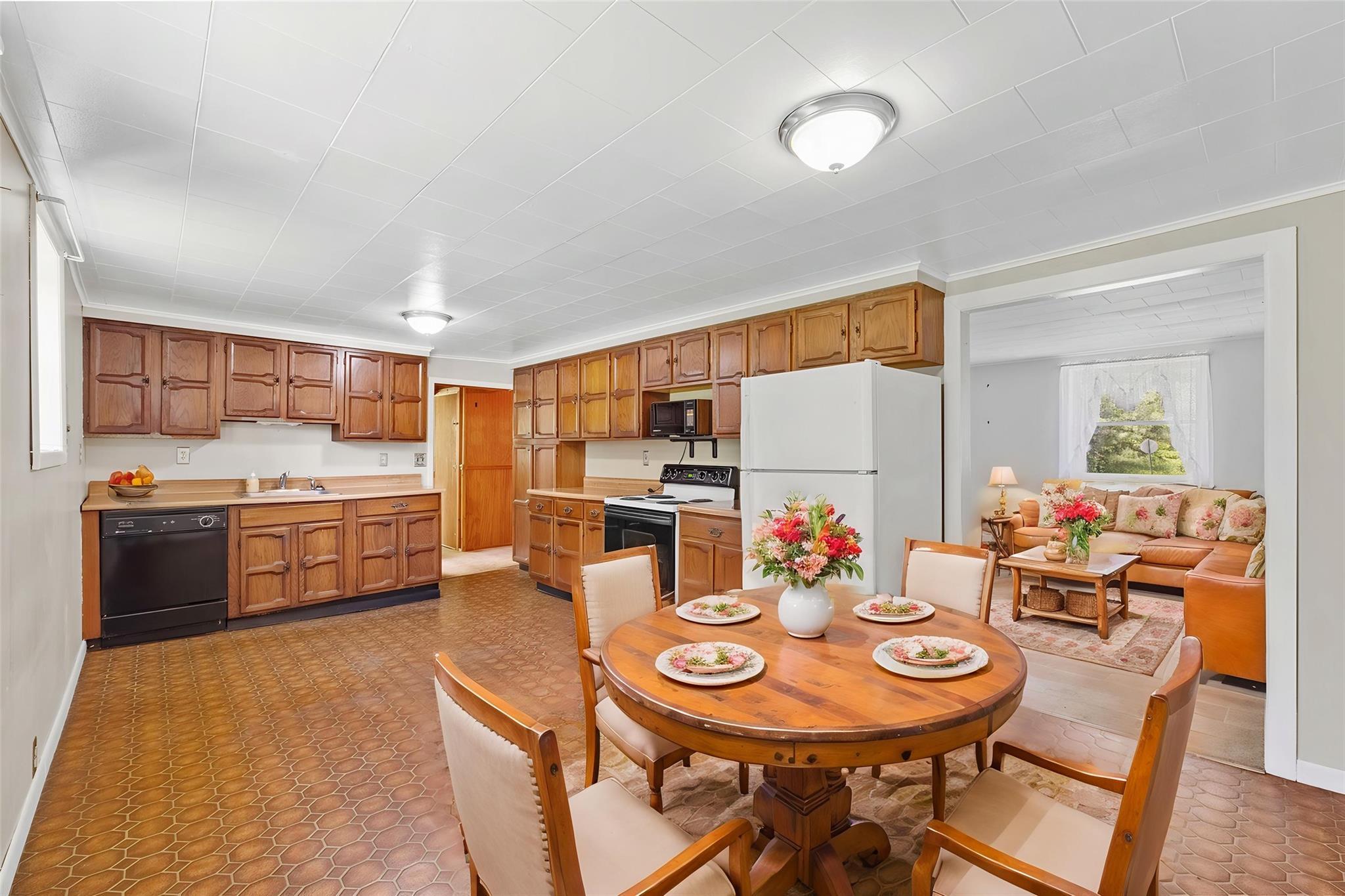Single Family Brown  Dutchess County, NY 12590, MLS-866580-5