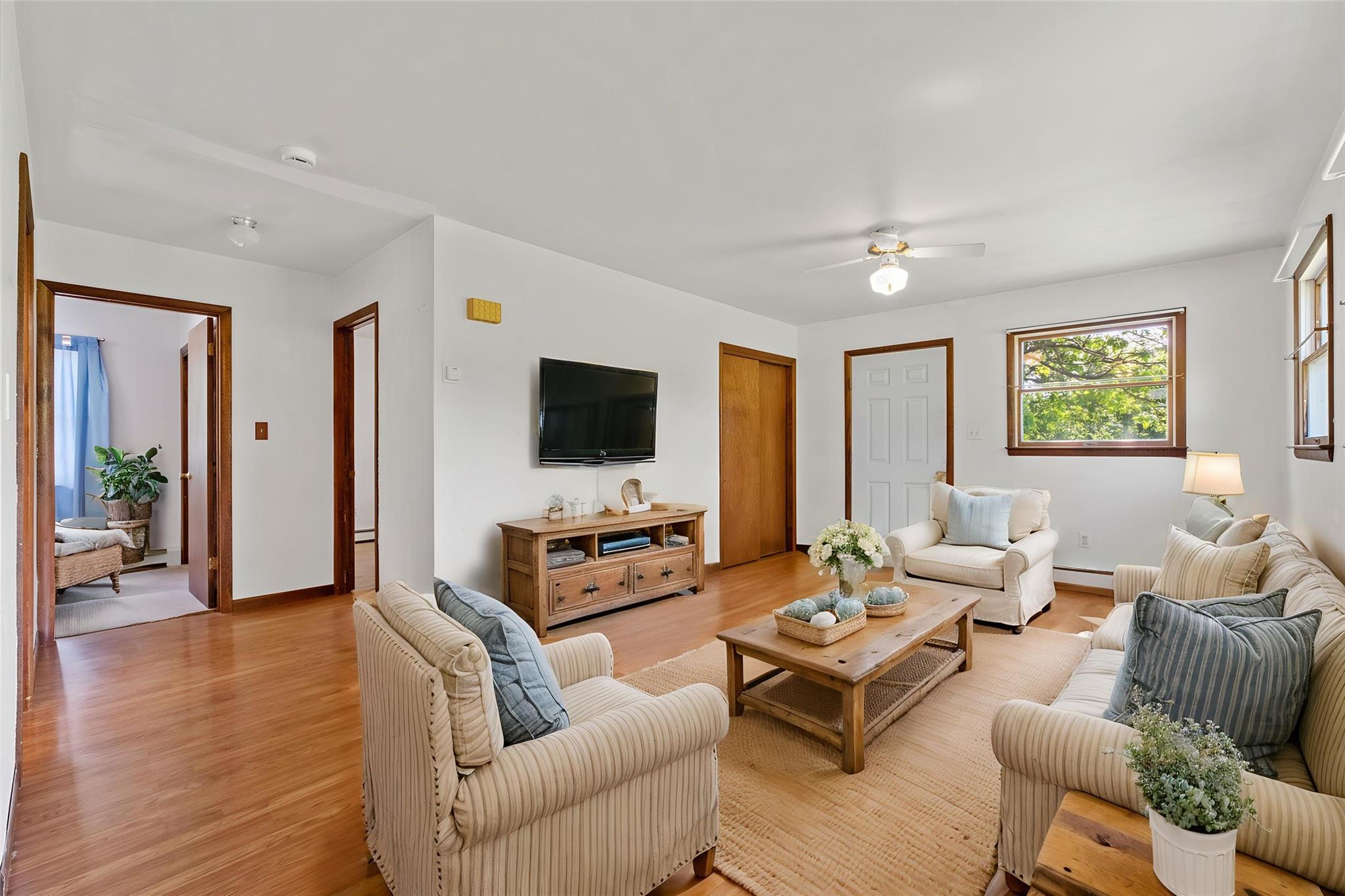 Single Family Brown  Dutchess County, NY 12590, MLS-866580-7