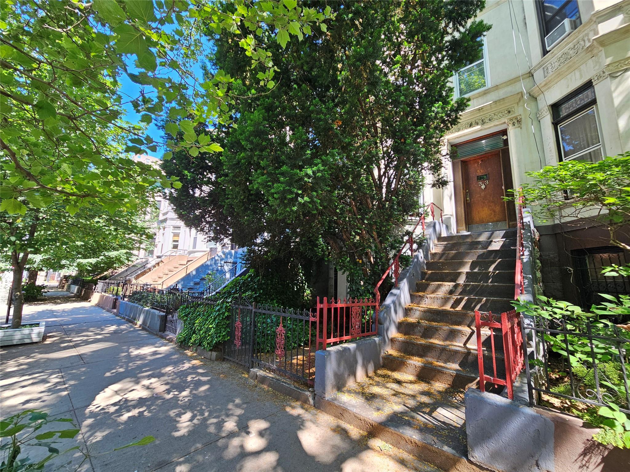 Single Family Hawthorne  Brooklyn, NY 11225, MLS-866585-3