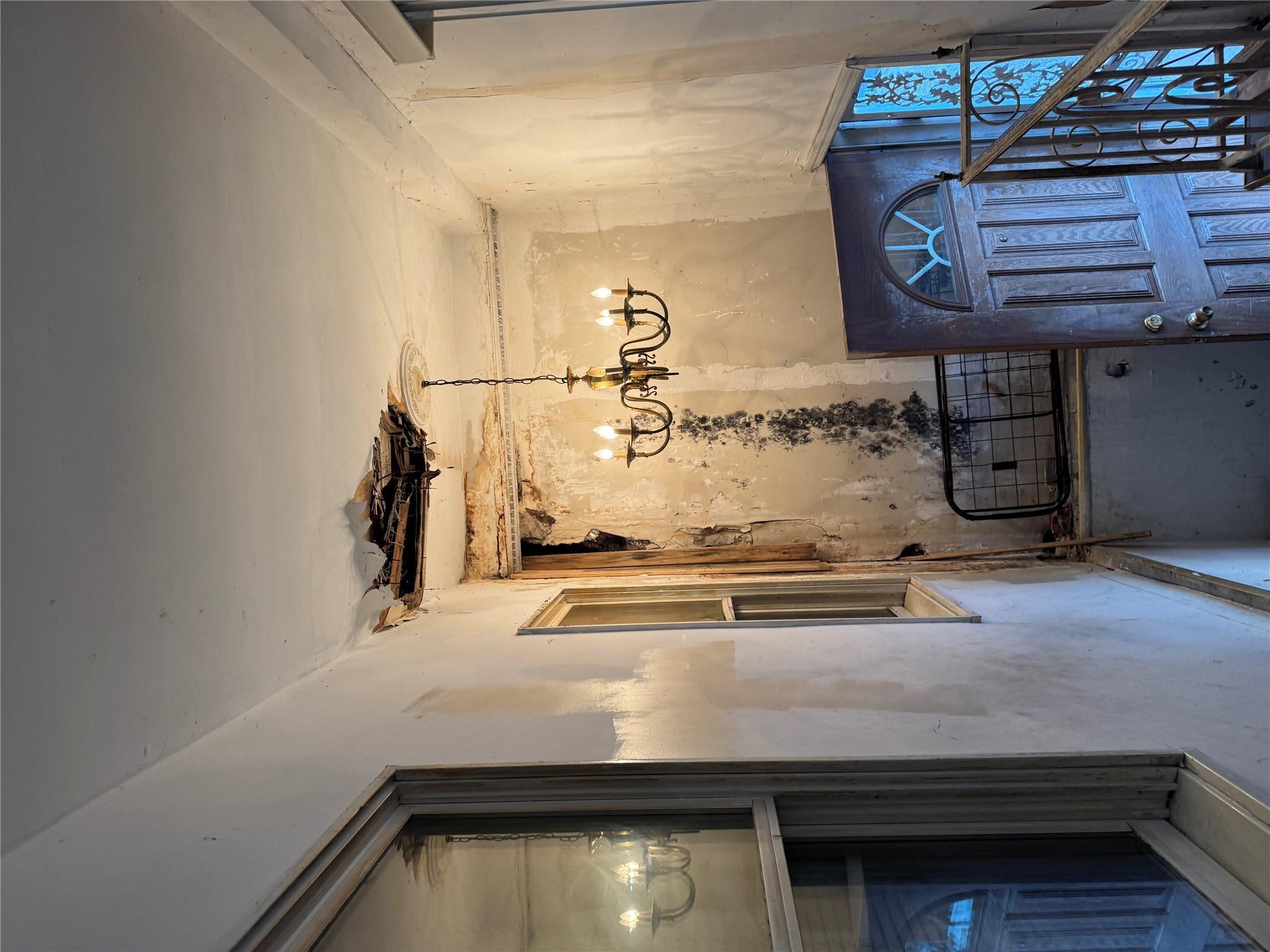 Single Family Saint Marks  Staten Island, NY 10301, MLS-866605-3