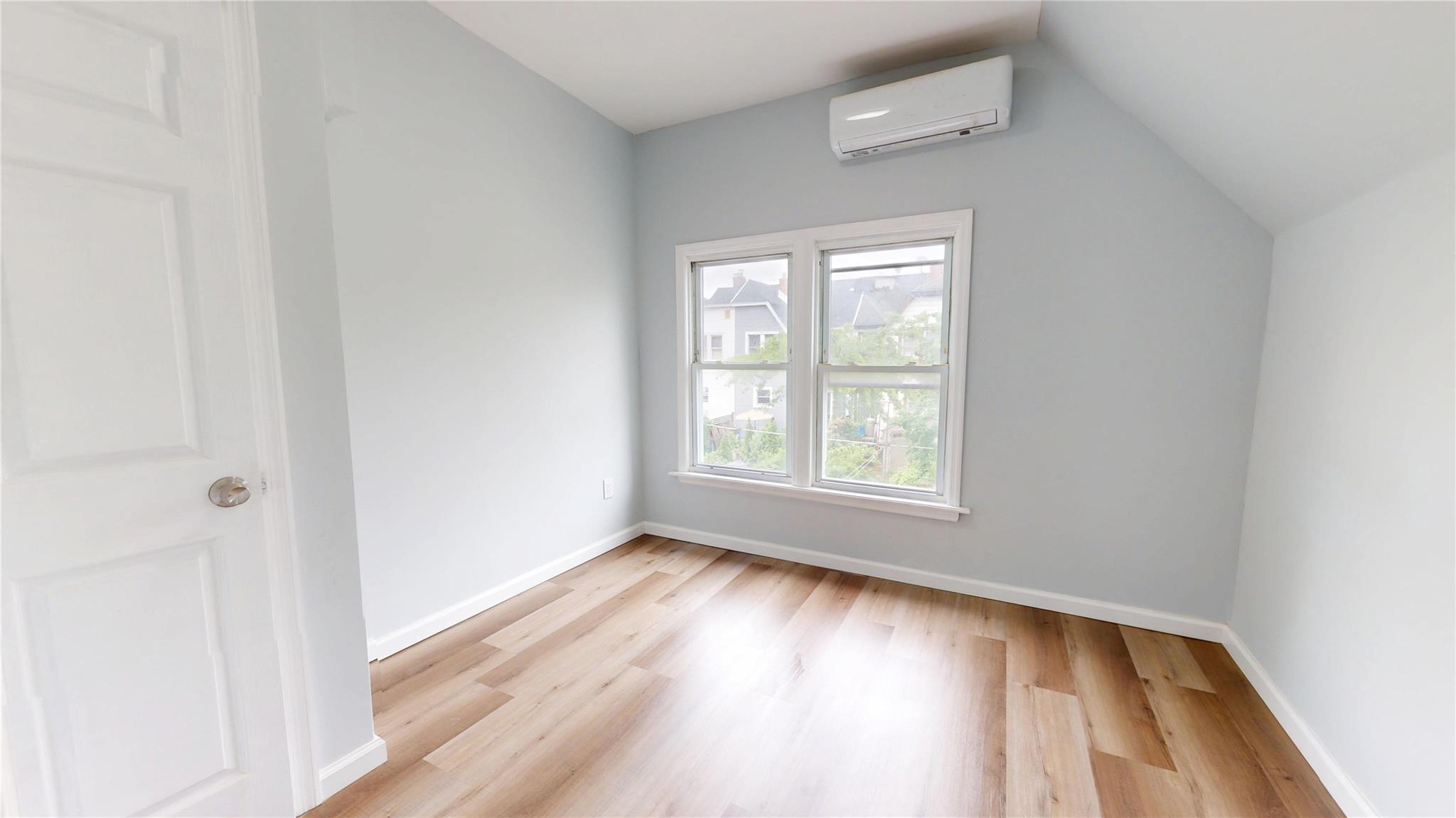 Single Family 111th  Queens, NY 11418, MLS-866613-6