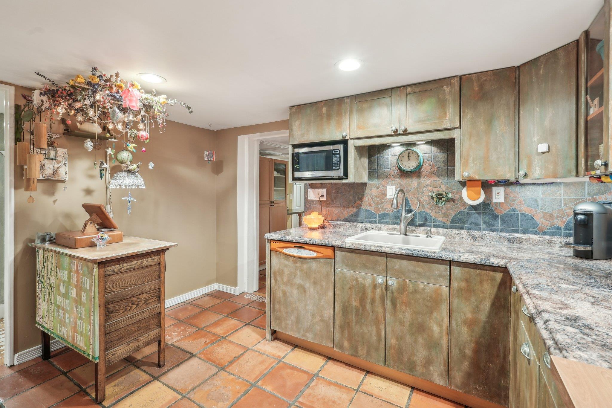Single Family Buckberg Mountain  Rockland County, NY 10986, MLS-866619-25