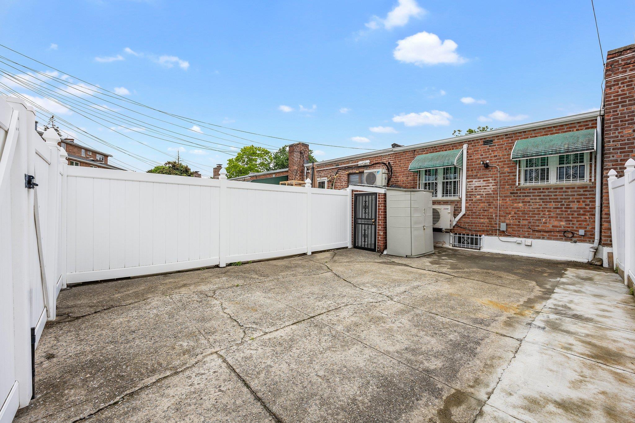 Single Family 73rd  Queens, NY 11379, MLS-866685-23