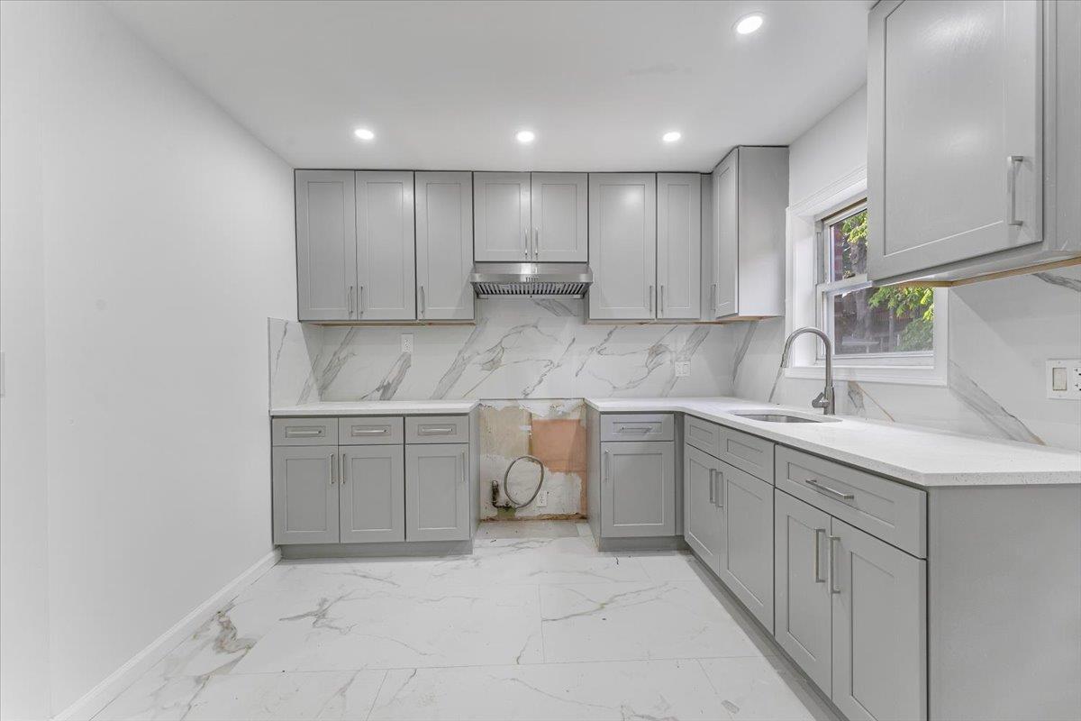 Single Family 230th  Bronx, NY 10466, MLS-866713-12