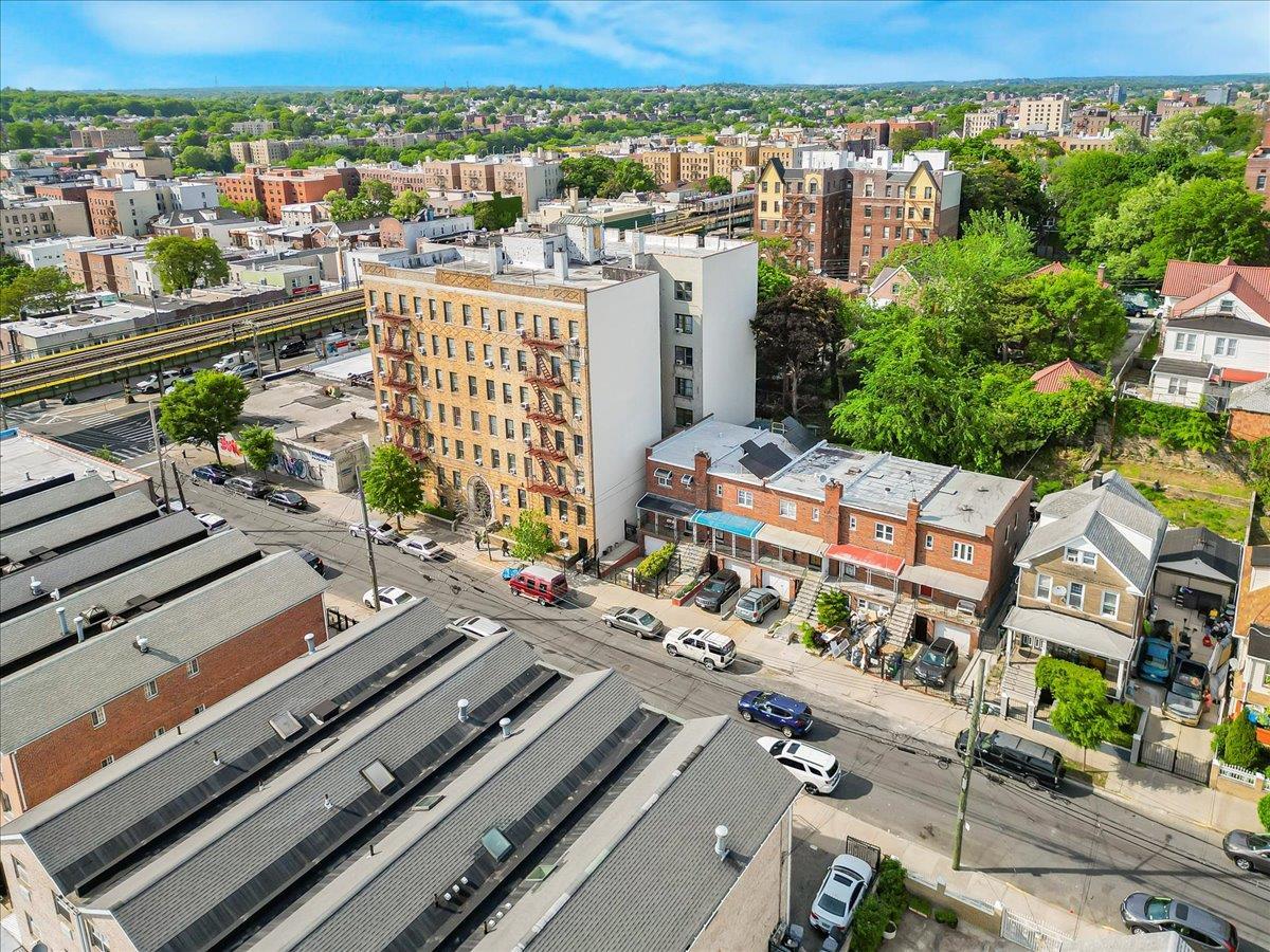 Single Family 230th  Bronx, NY 10466, MLS-866713-19