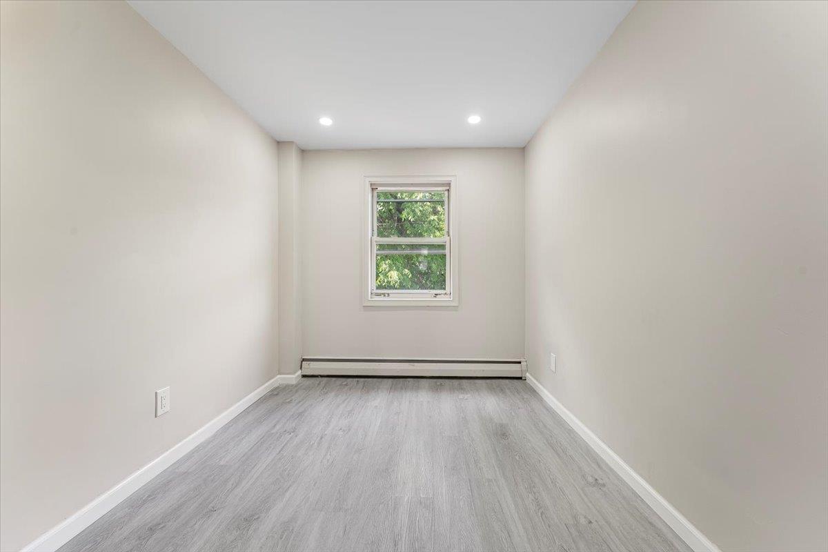 Single Family 230th  Bronx, NY 10466, MLS-866713-5