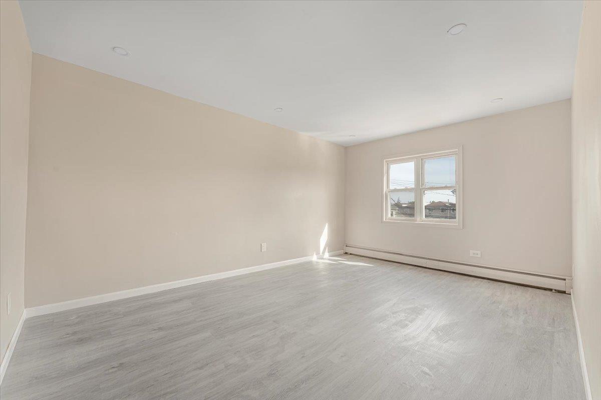Single Family 230th  Bronx, NY 10466, MLS-866713-6