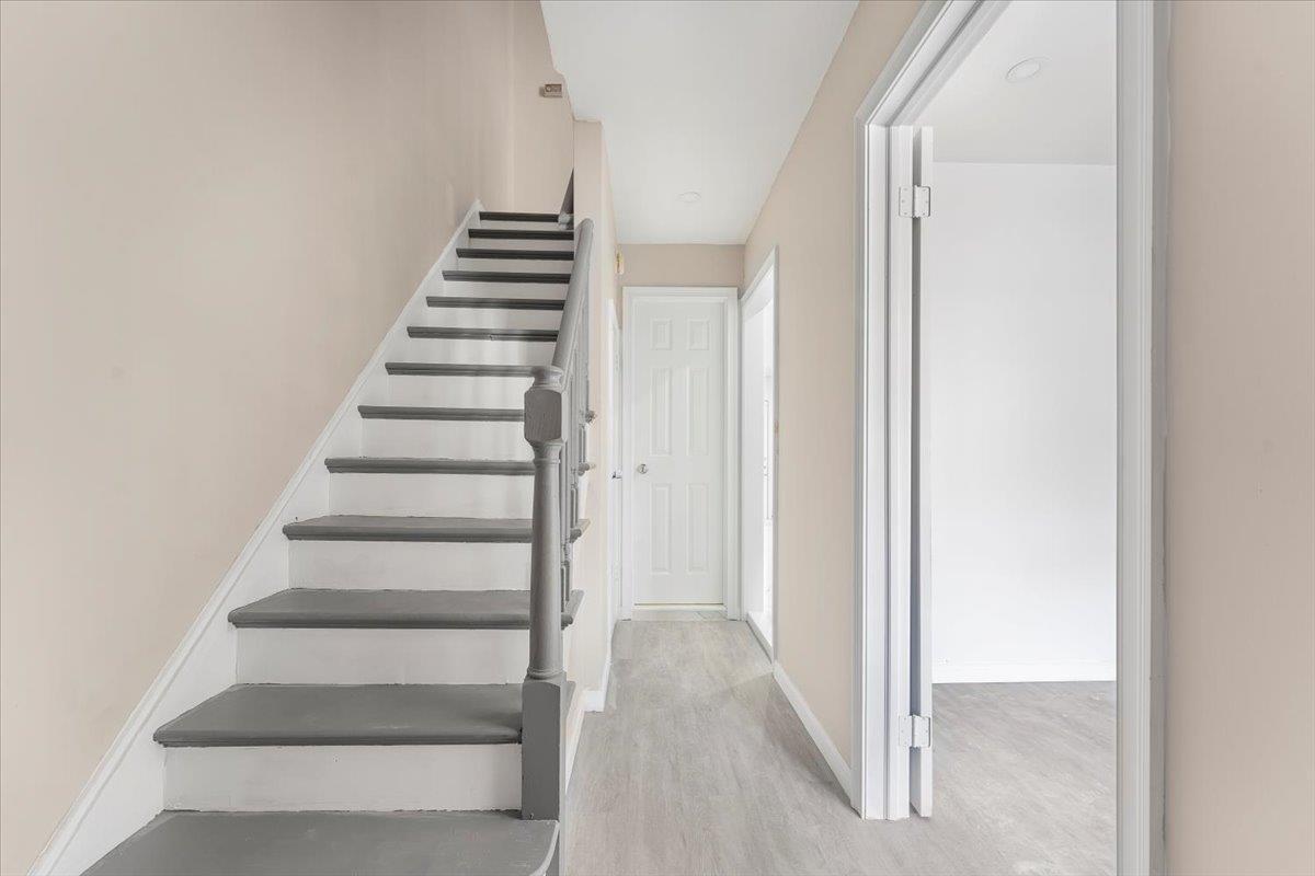 Single Family 230th  Bronx, NY 10466, MLS-866713-8