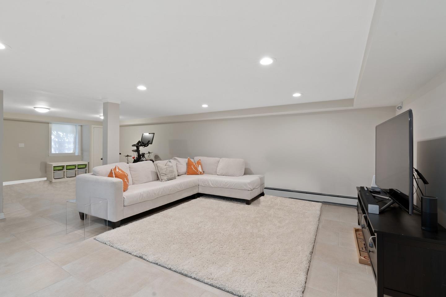 Single Family Tamarack  Westchester County, NY 10573, MLS-866714-16