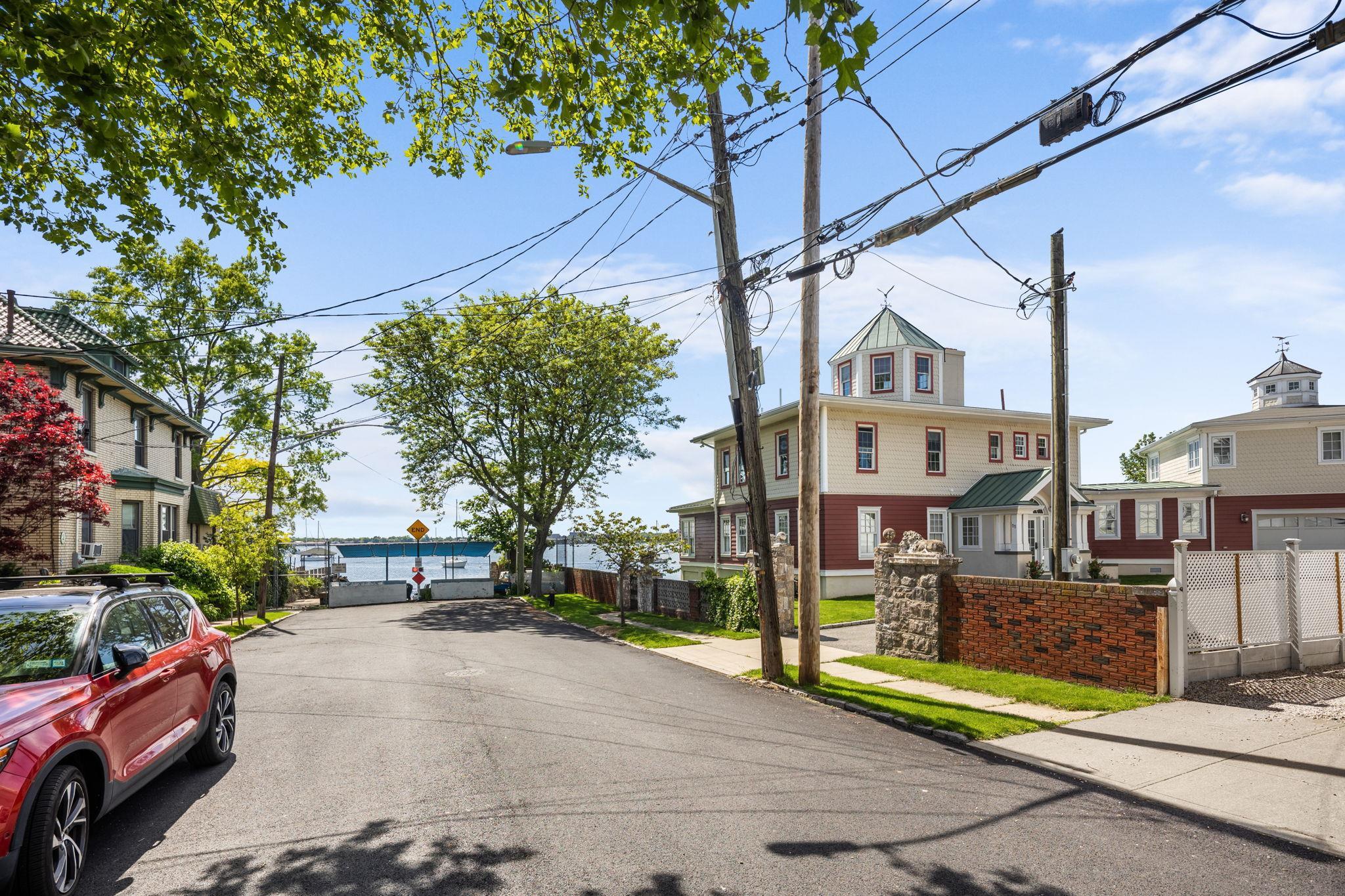 Single Family Bay  Bronx, NY 10464, MLS-866716-27