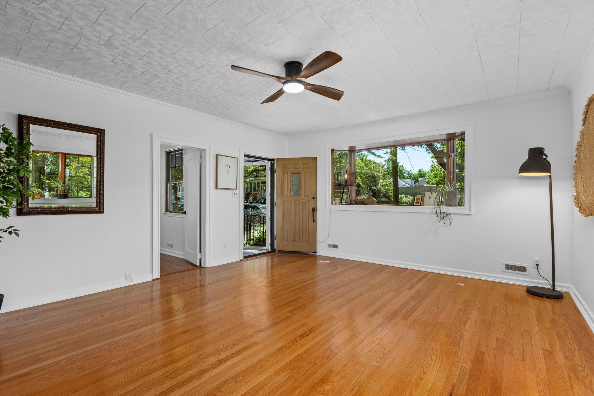 Single Family Bay  Bronx, NY 10464, MLS-866716-8