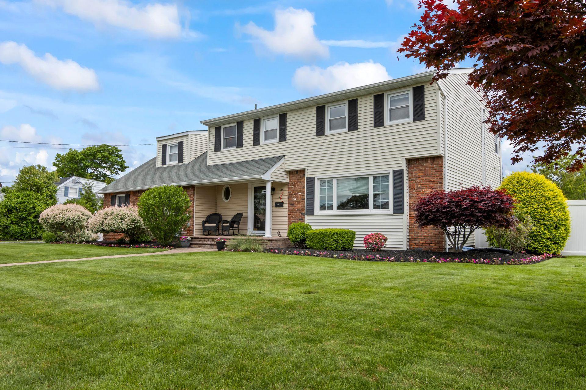 Single Family West Shore  Suffolk County, NY 11706, MLS-866734-5