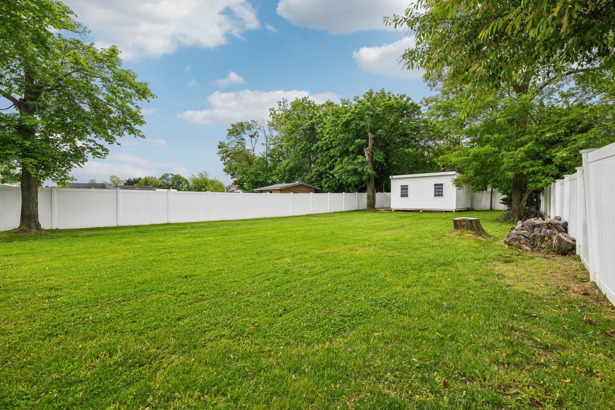 Single Family Main  Nassau County, NY 11735, MLS-866737-22