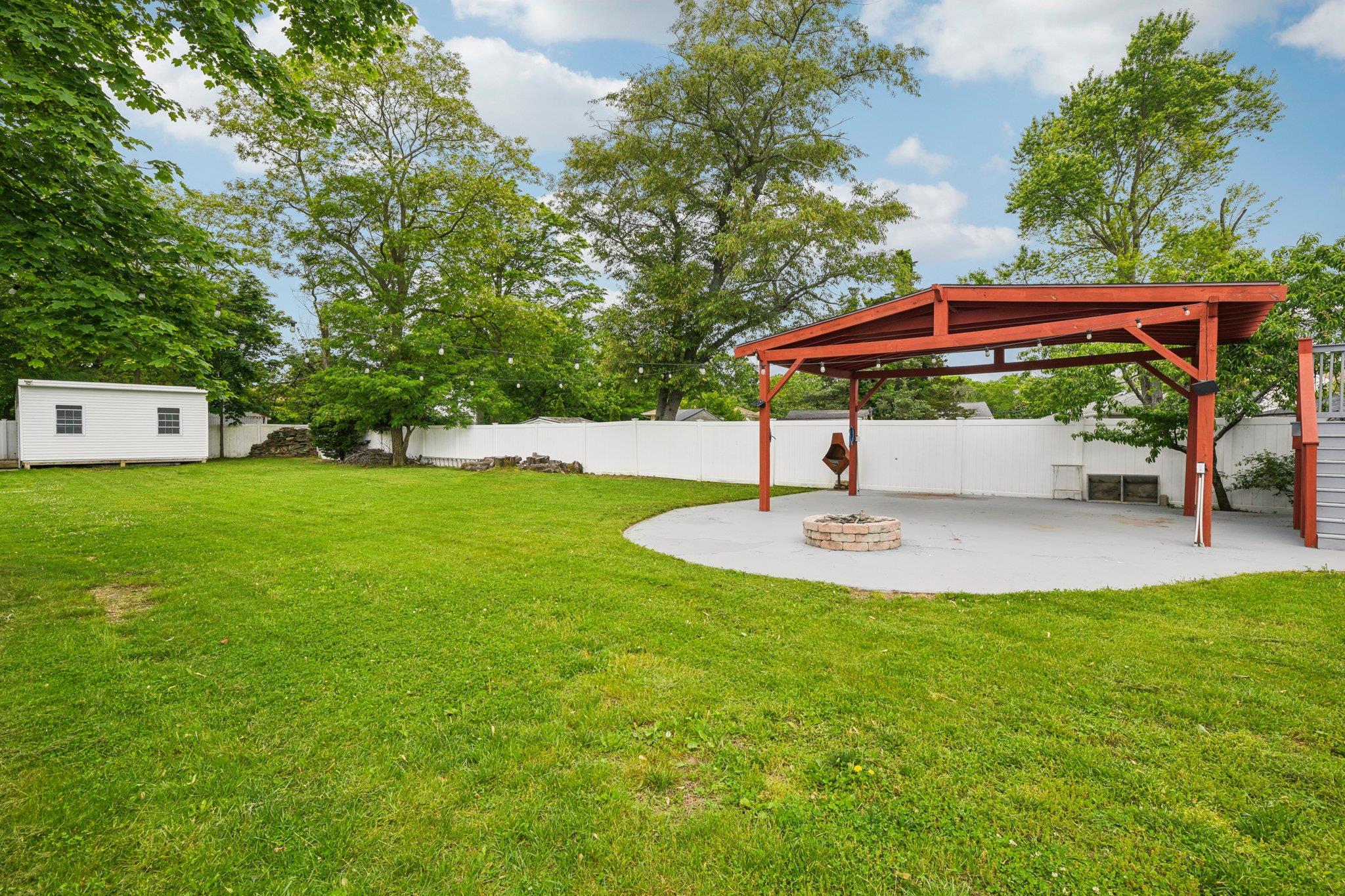 Single Family Main  Nassau County, NY 11735, MLS-866737-23