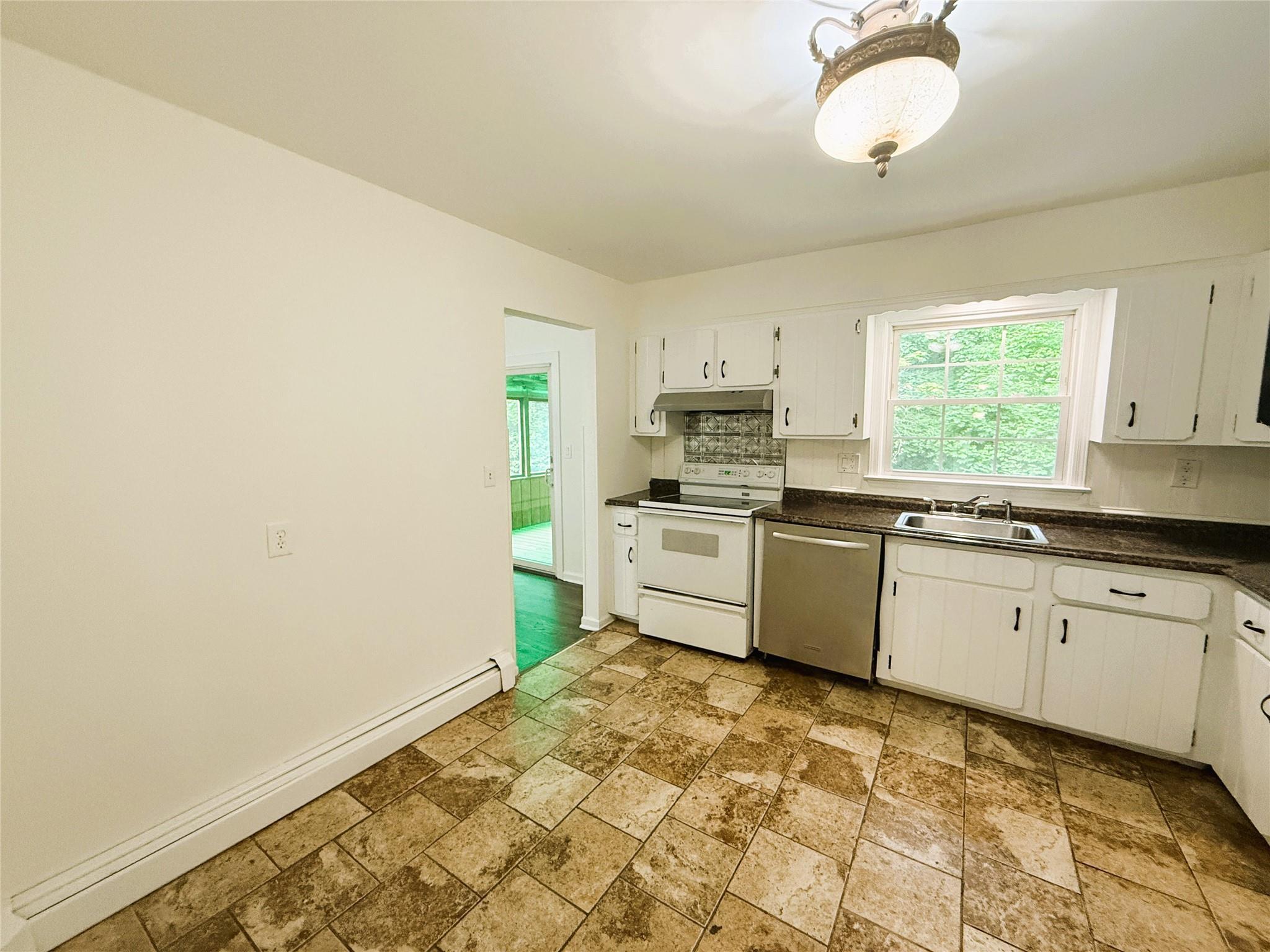 Single Family Baldwin Place  Putnam County, NY 10541, MLS-866790-8