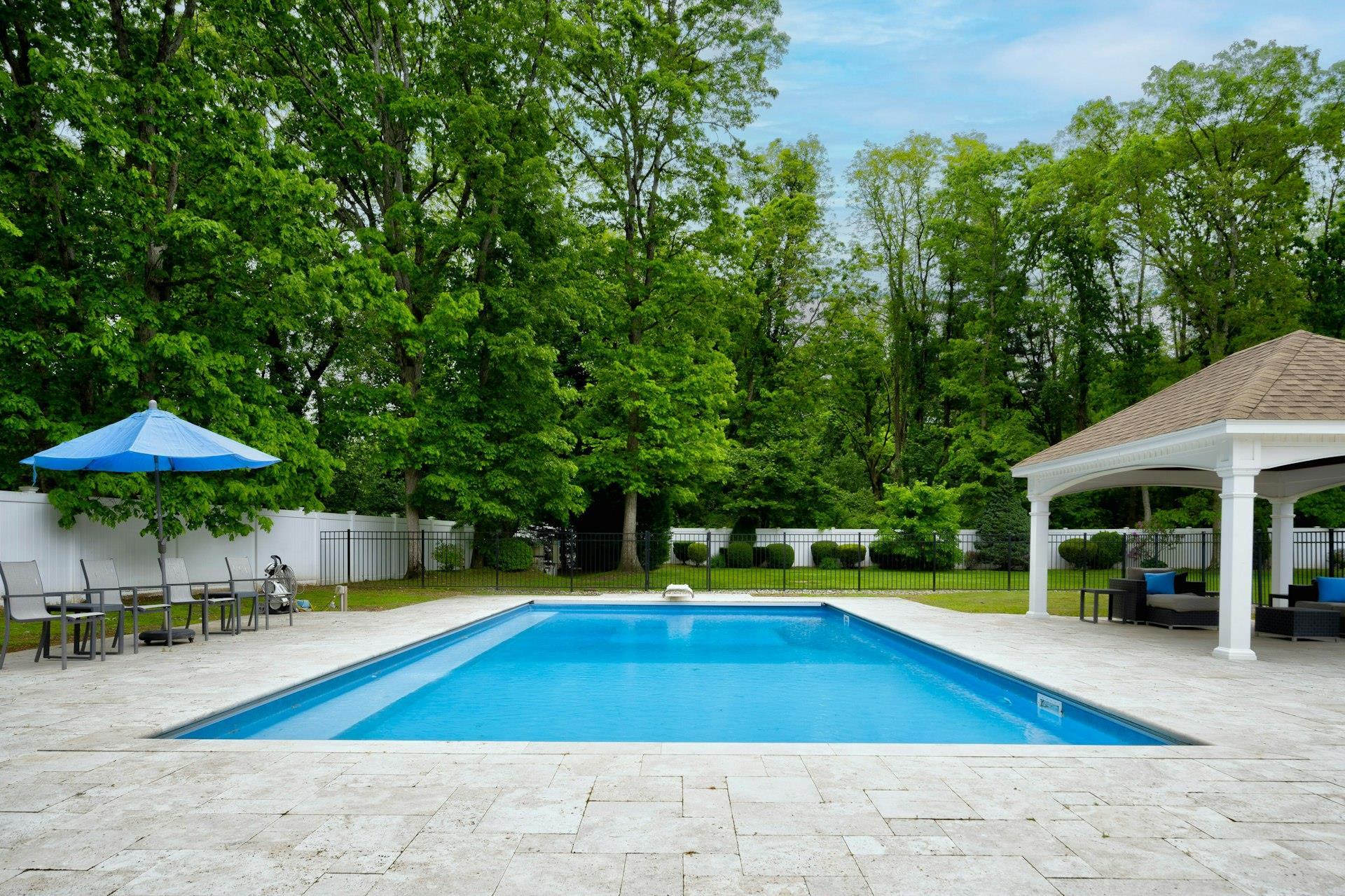 Single Family Maize  Suffolk County, NY 11747, MLS-866796-35