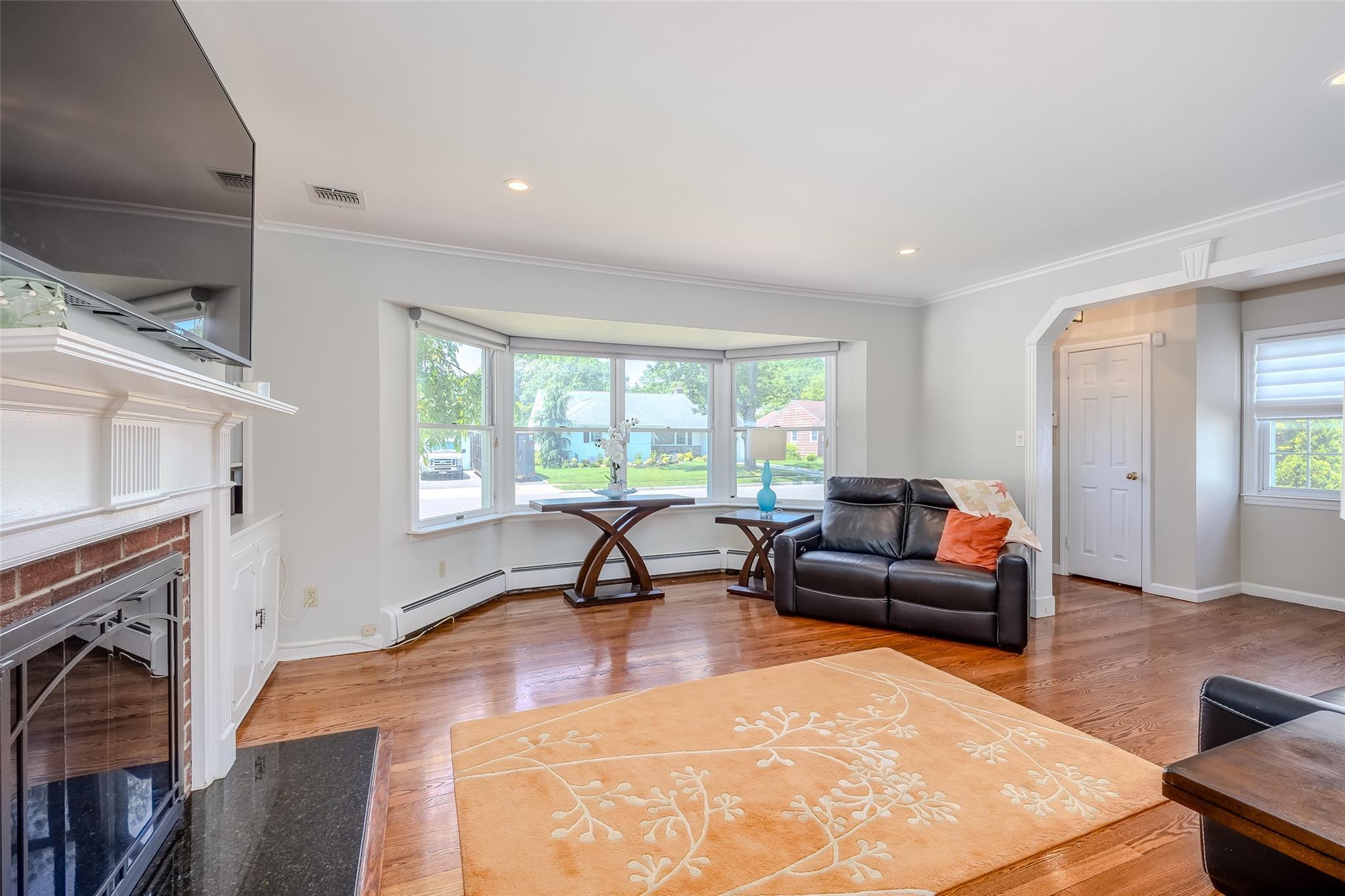Single Family Spruce  Nassau County, NY 11530, MLS-866806-8