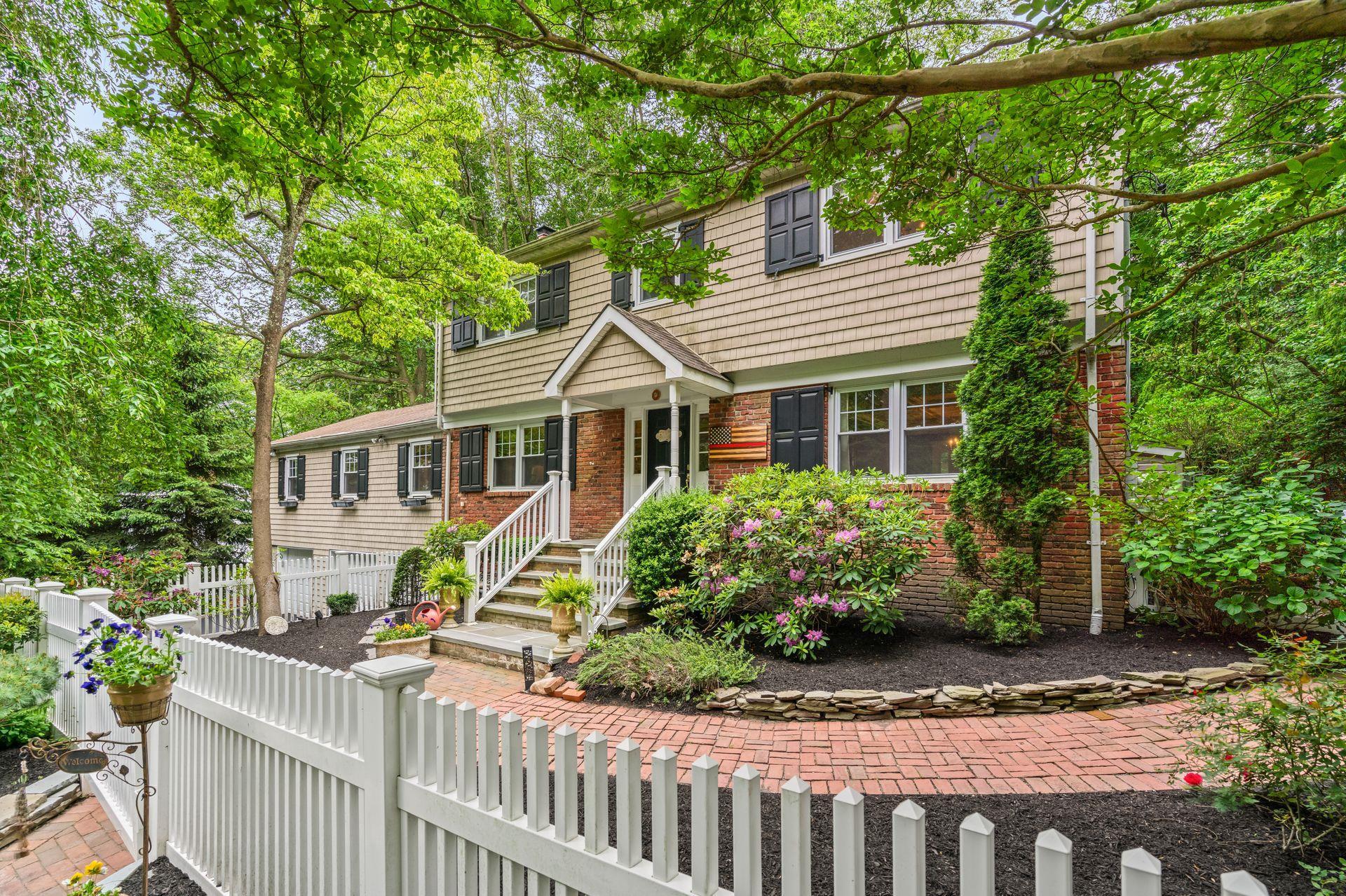 Single Family Cove  Suffolk County, NY 11743, MLS-866824-4