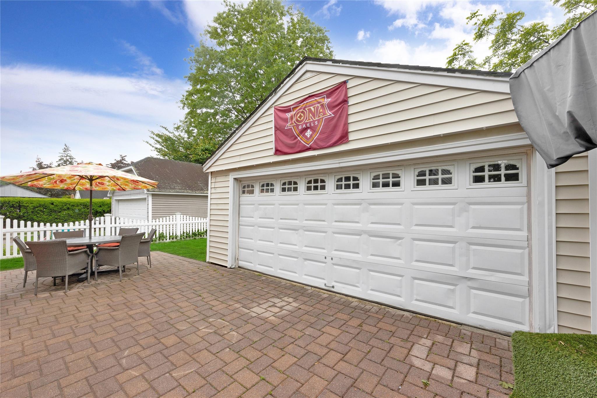 Single Family Geranium  Nassau County, NY 11001, MLS-866827-10
