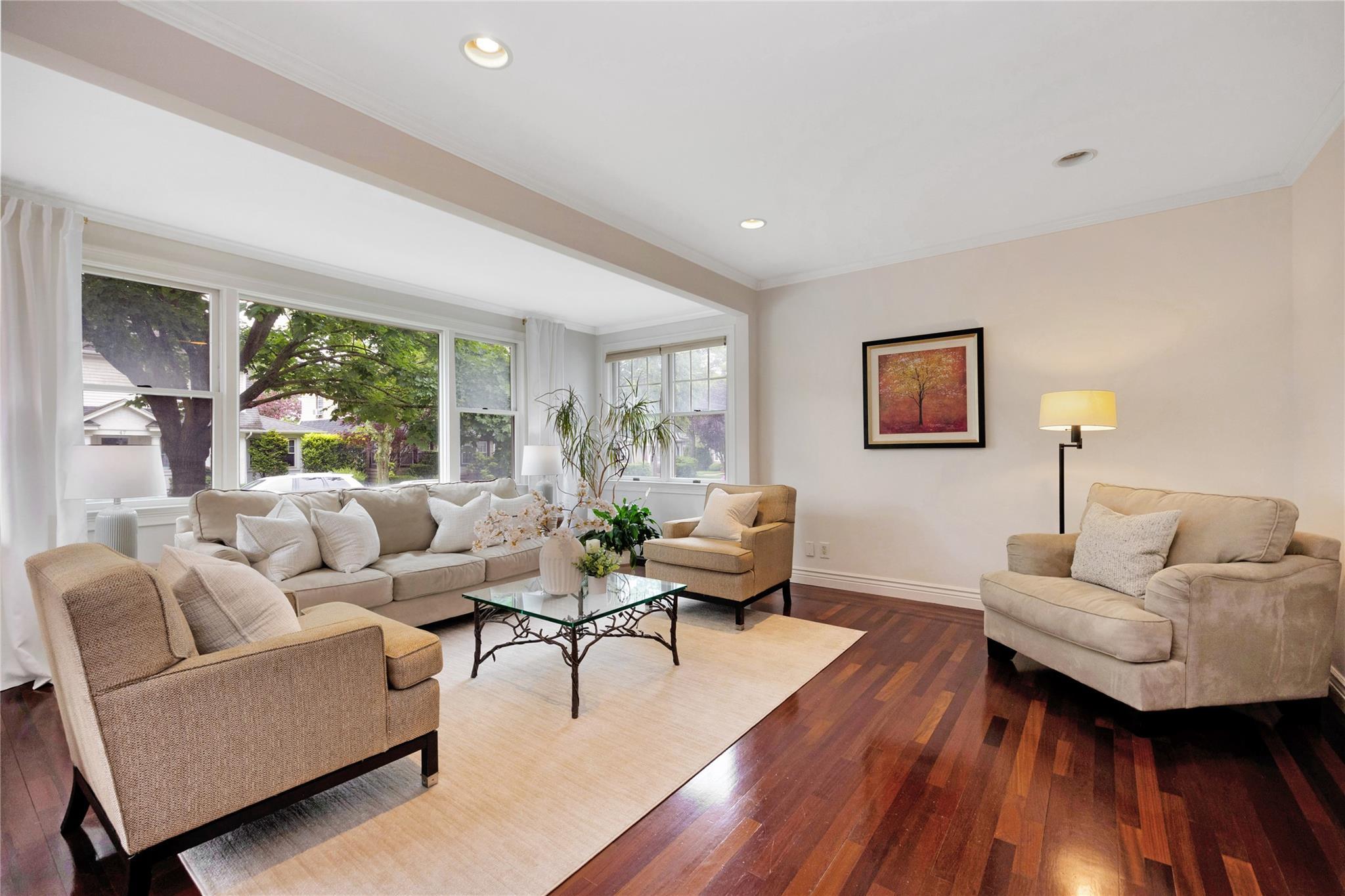 Single Family Geranium  Nassau County, NY 11001, MLS-866827-13