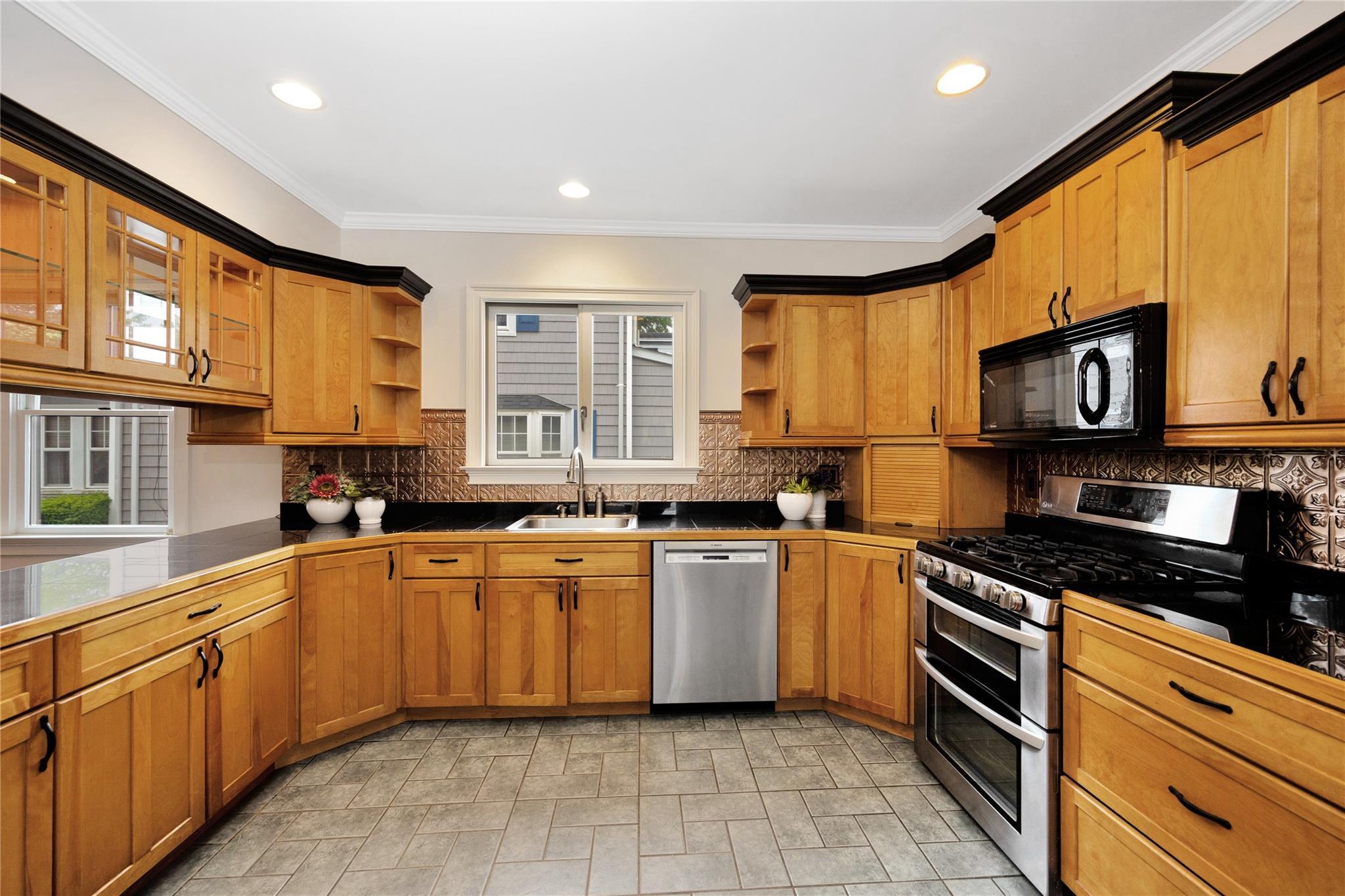 Single Family Geranium  Nassau County, NY 11001, MLS-866827-19