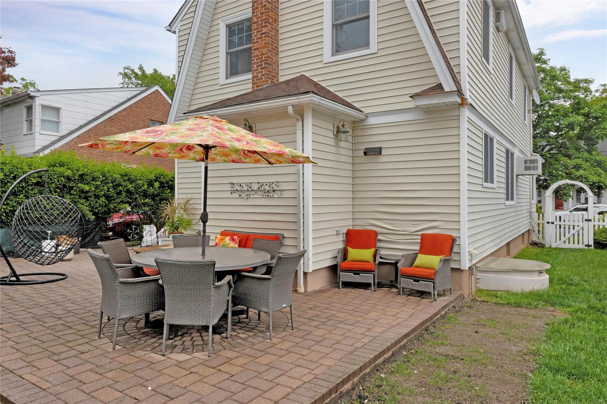 Single Family Geranium  Nassau County, NY 11001, MLS-866827-4