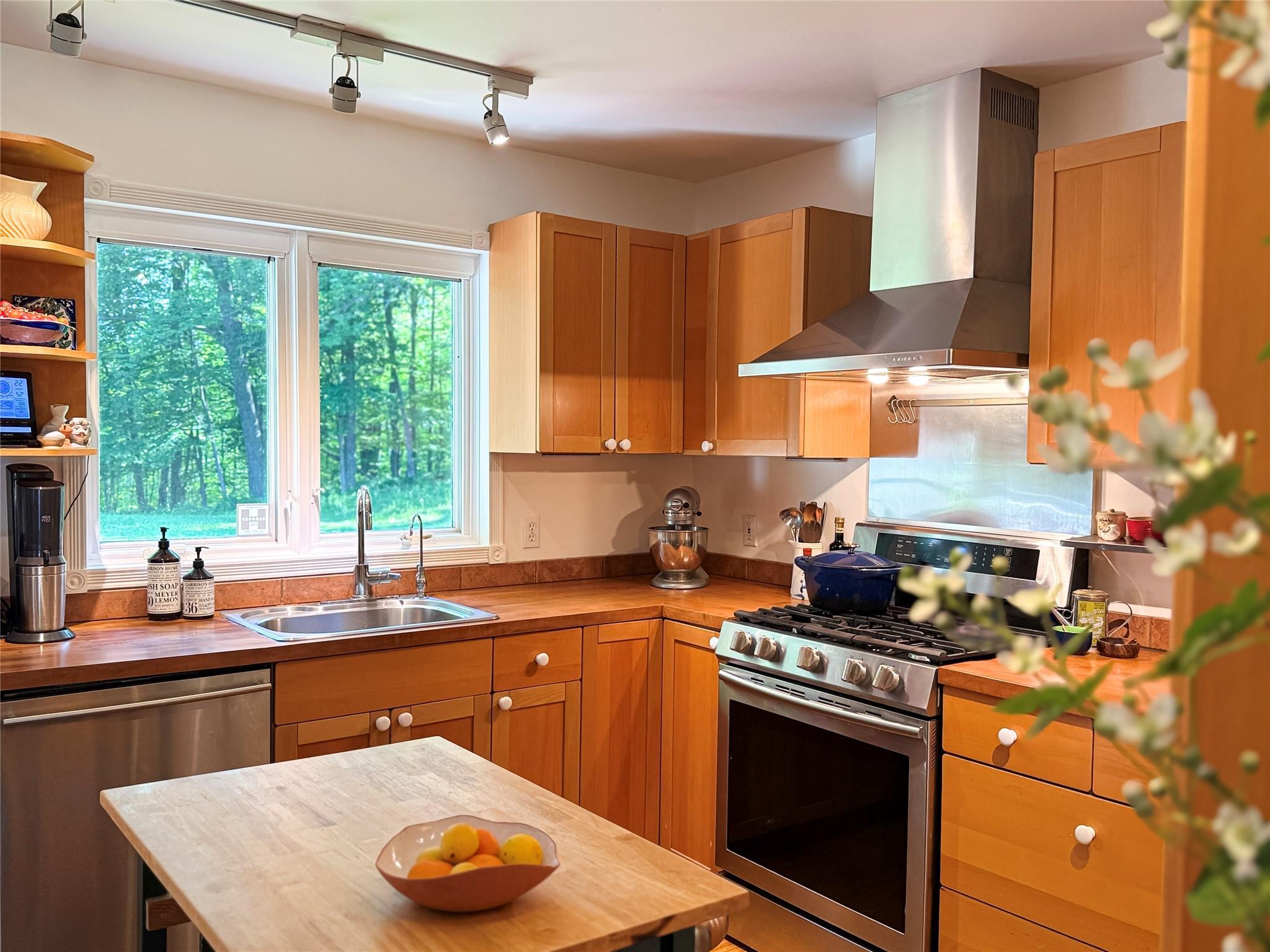 Single Family Metzger  Dutchess County, NY 12572, MLS-866842-17
