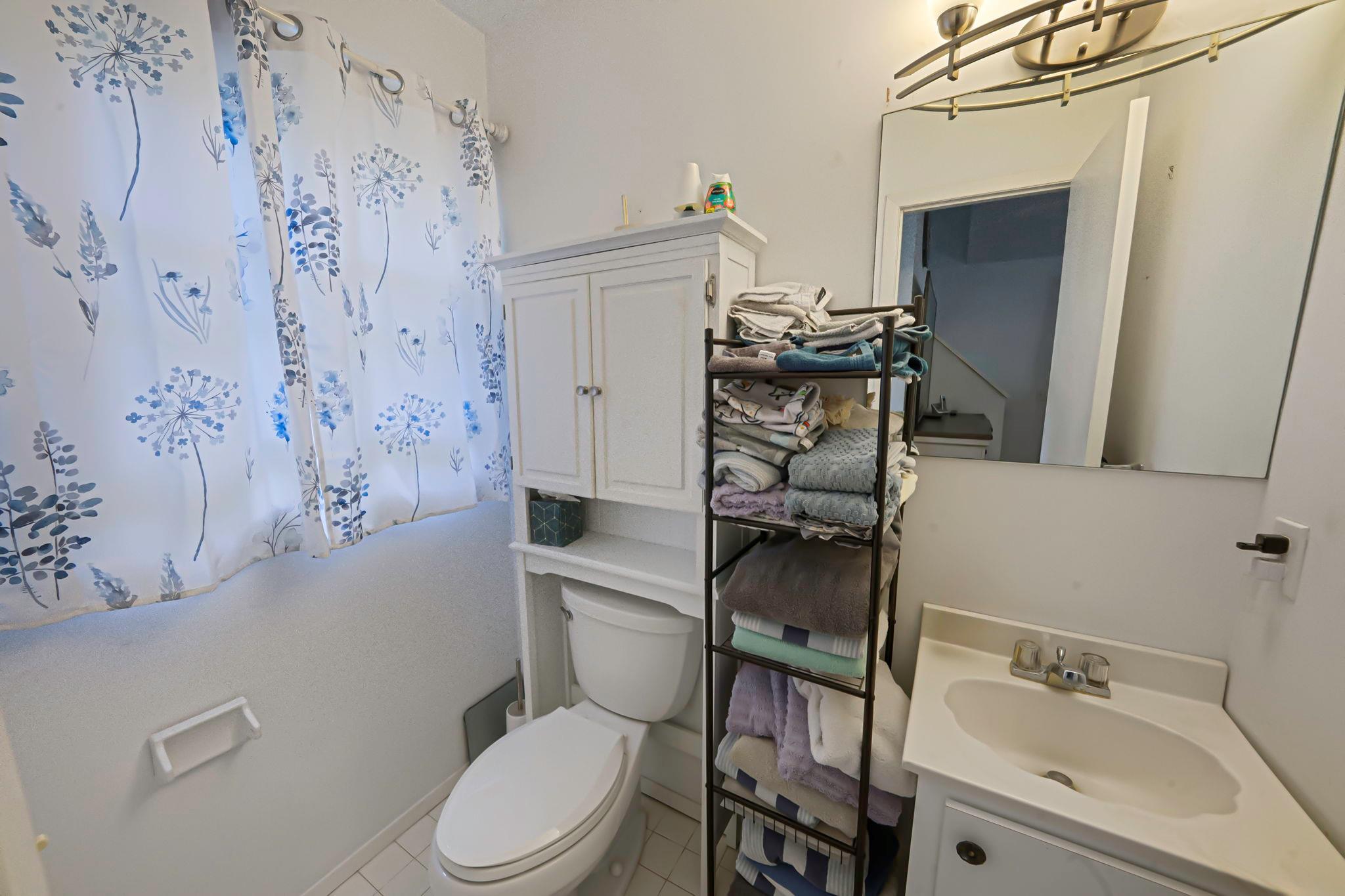 Single Family Huntting  Suffolk County, NY 11937, MLS-866857-6