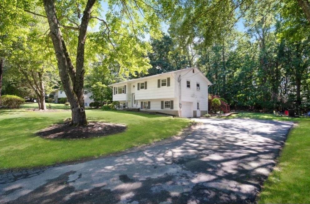 Single Family Laura  Rockland County, NY 10952, MLS-866859-2