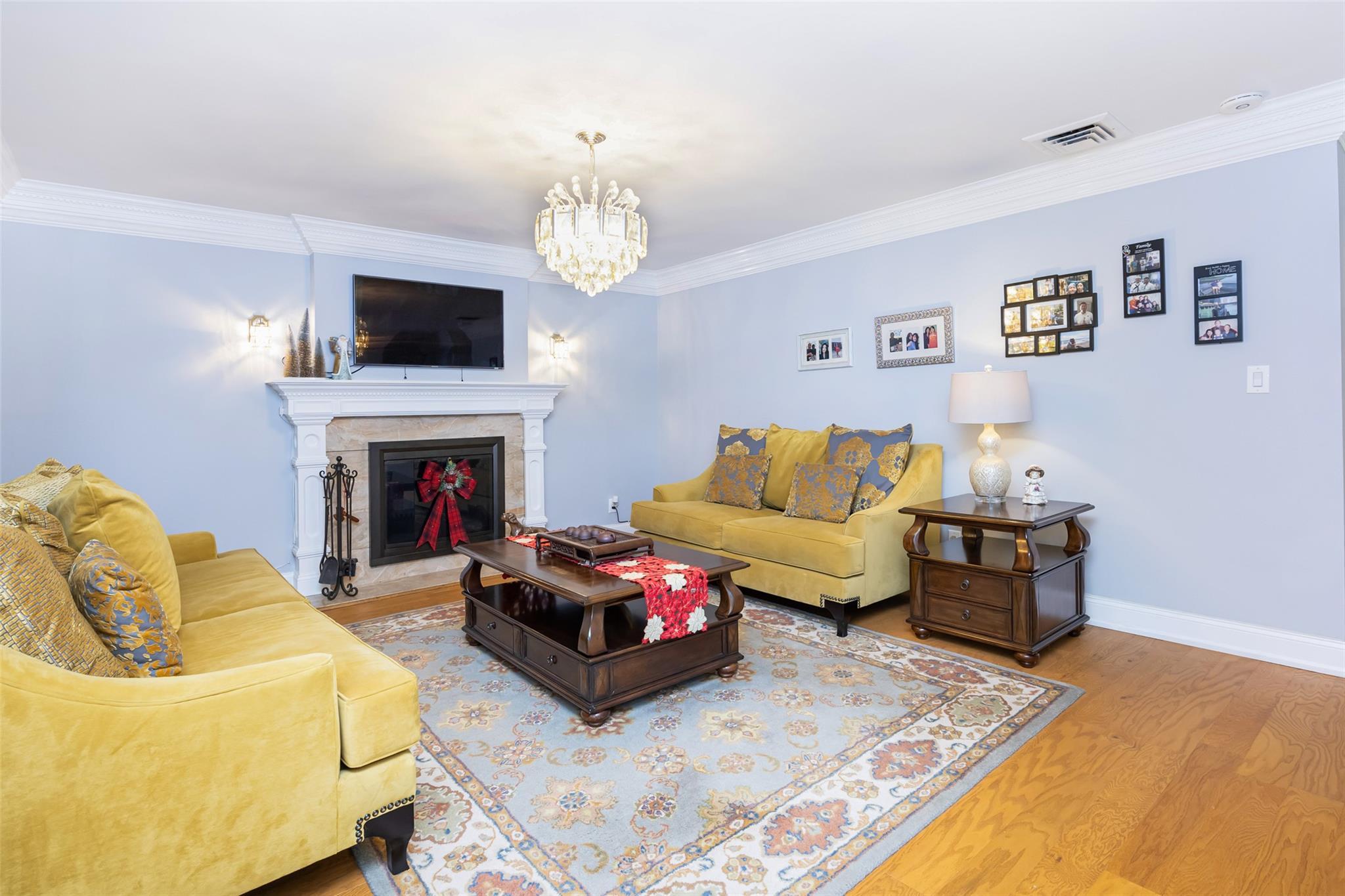 Single Family Marietta  Nassau County, NY 11590, MLS-866867-13