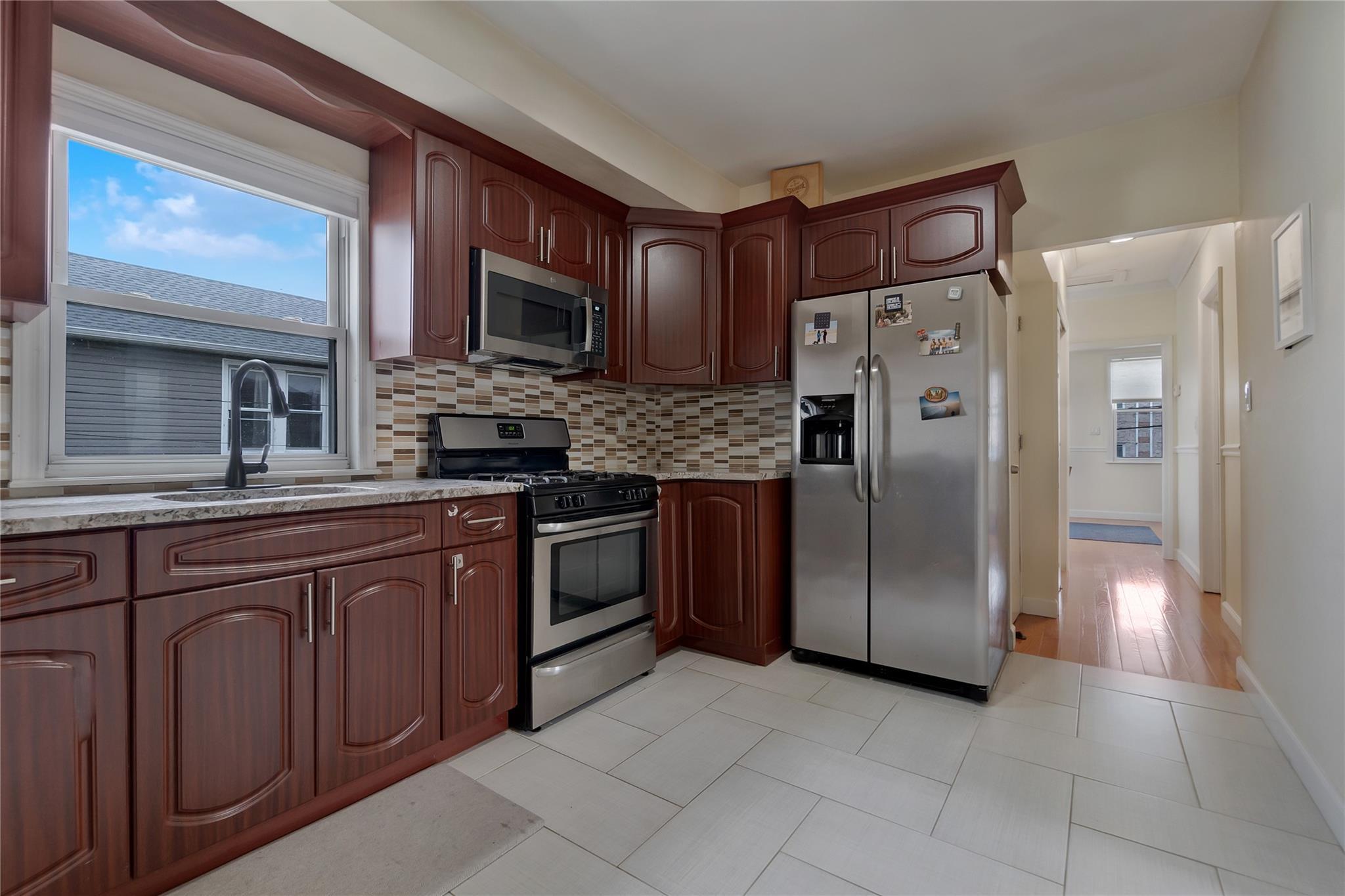 Single Family Gouverneur  Queens, NY 11692, MLS-866909-3