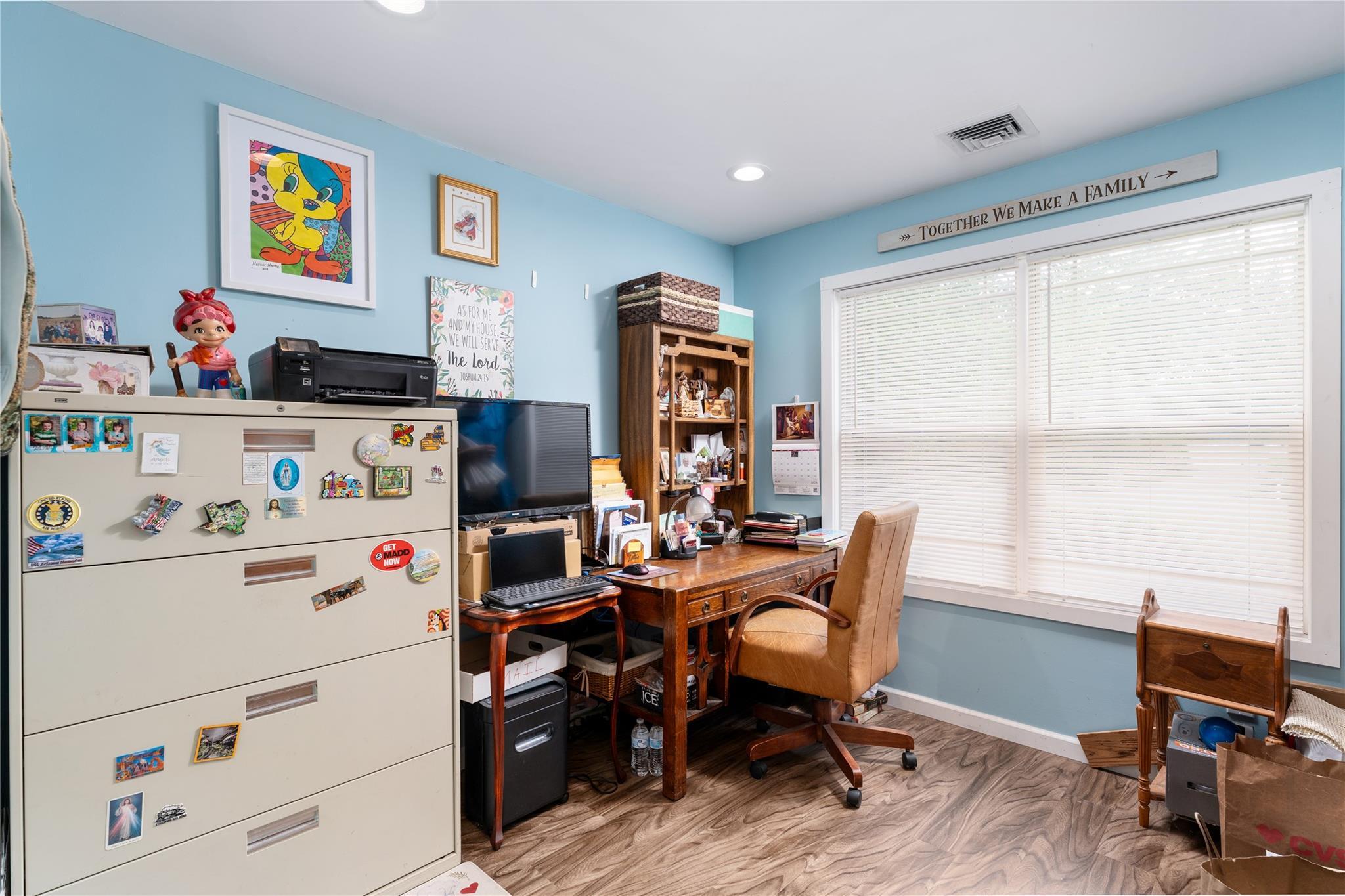 Single Family Debbie  Suffolk County, NY 11776, MLS-866930-37