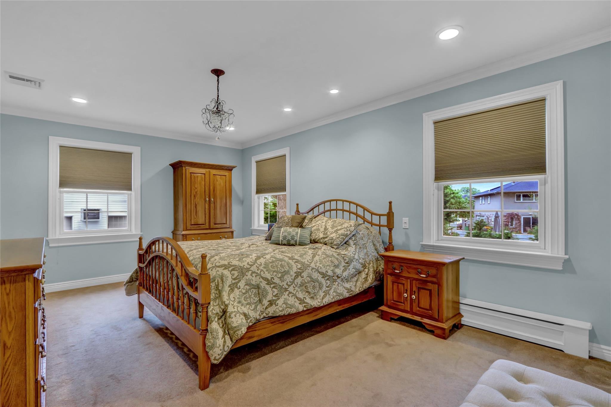 Single Family Fairfax  Nassau County, NY 11758, MLS-866938-13