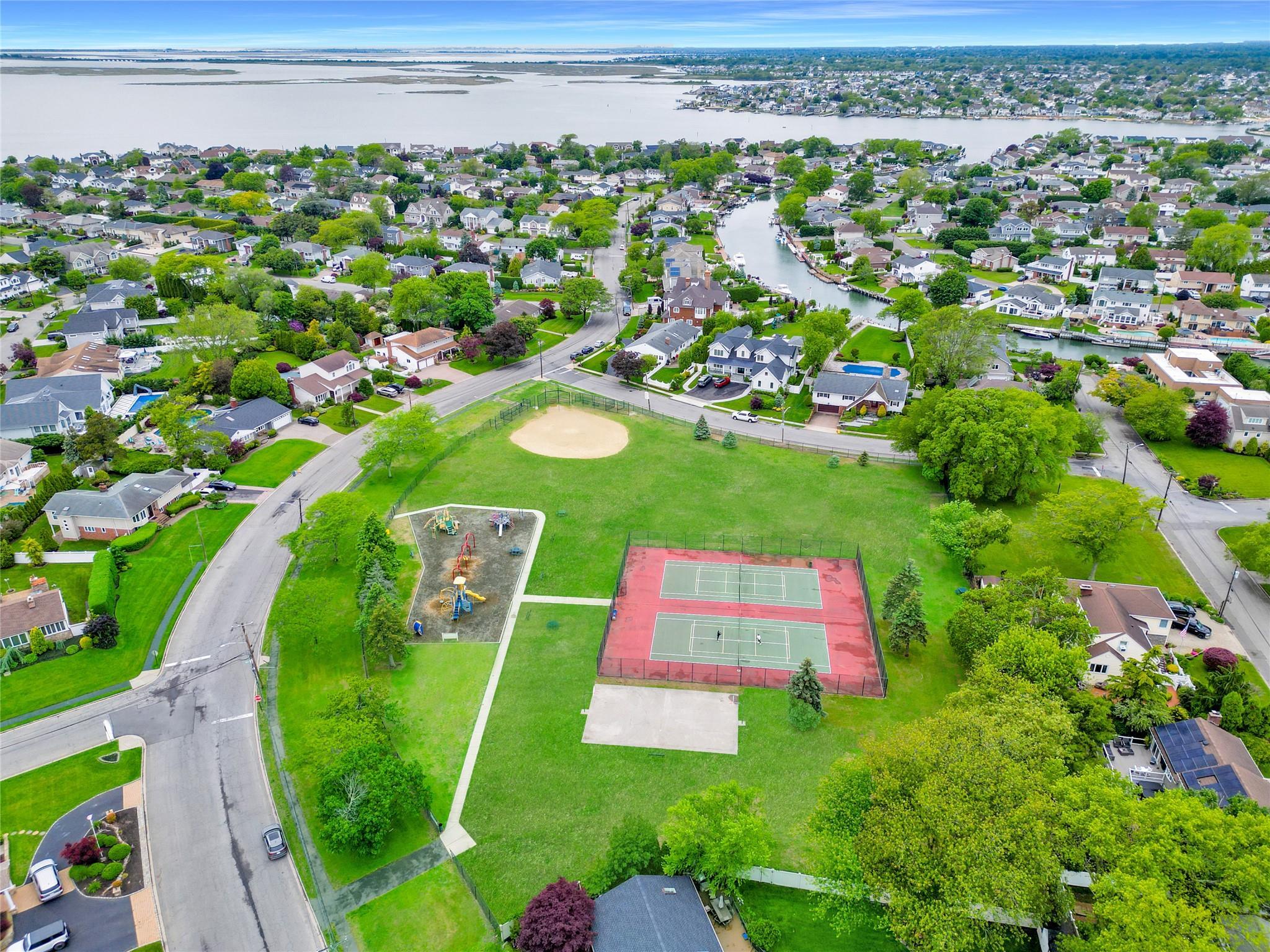 Single Family Fairfax  Nassau County, NY 11758, MLS-866938-19