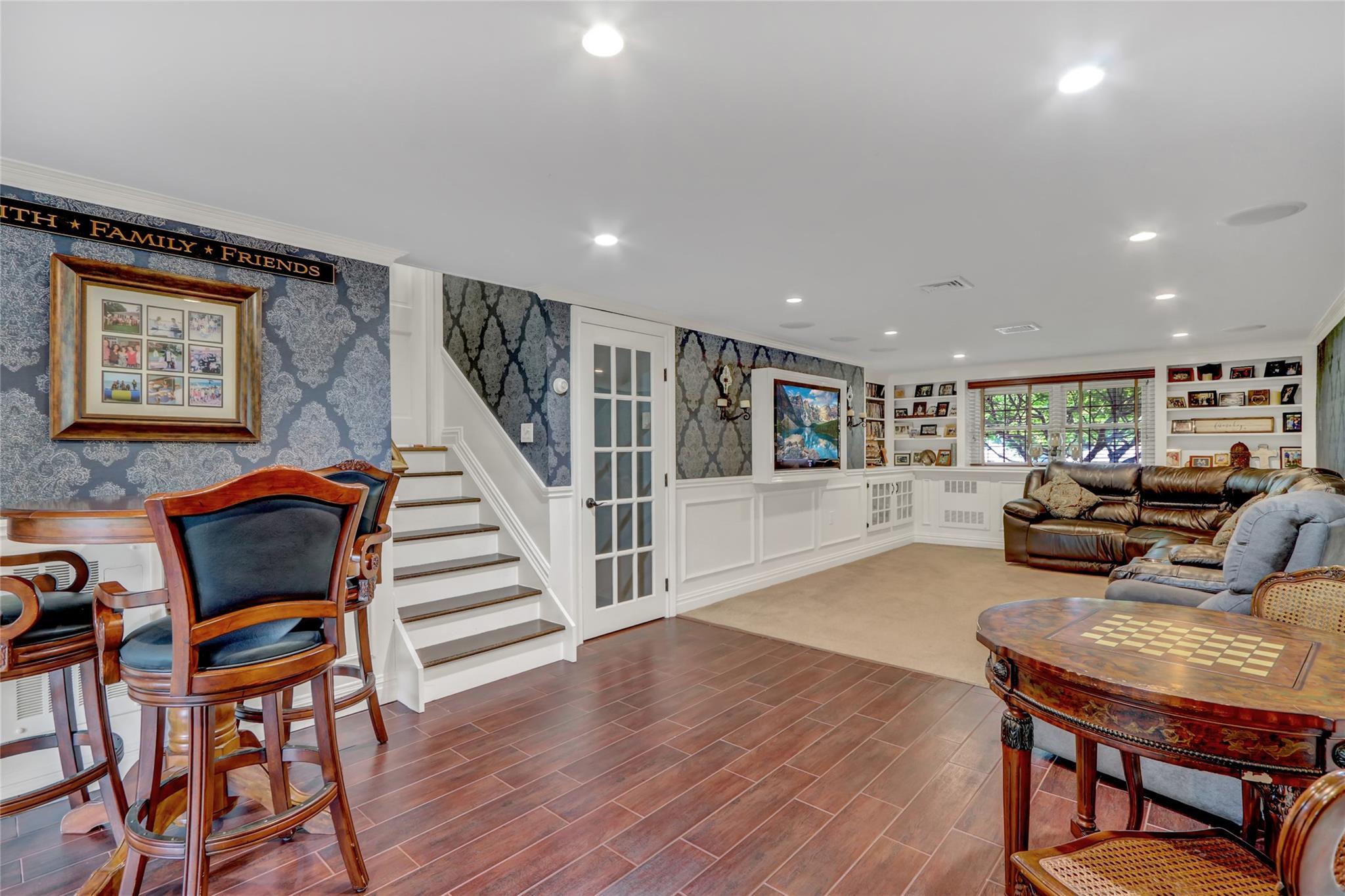 Single Family Fairfax  Nassau County, NY 11758, MLS-866938-8