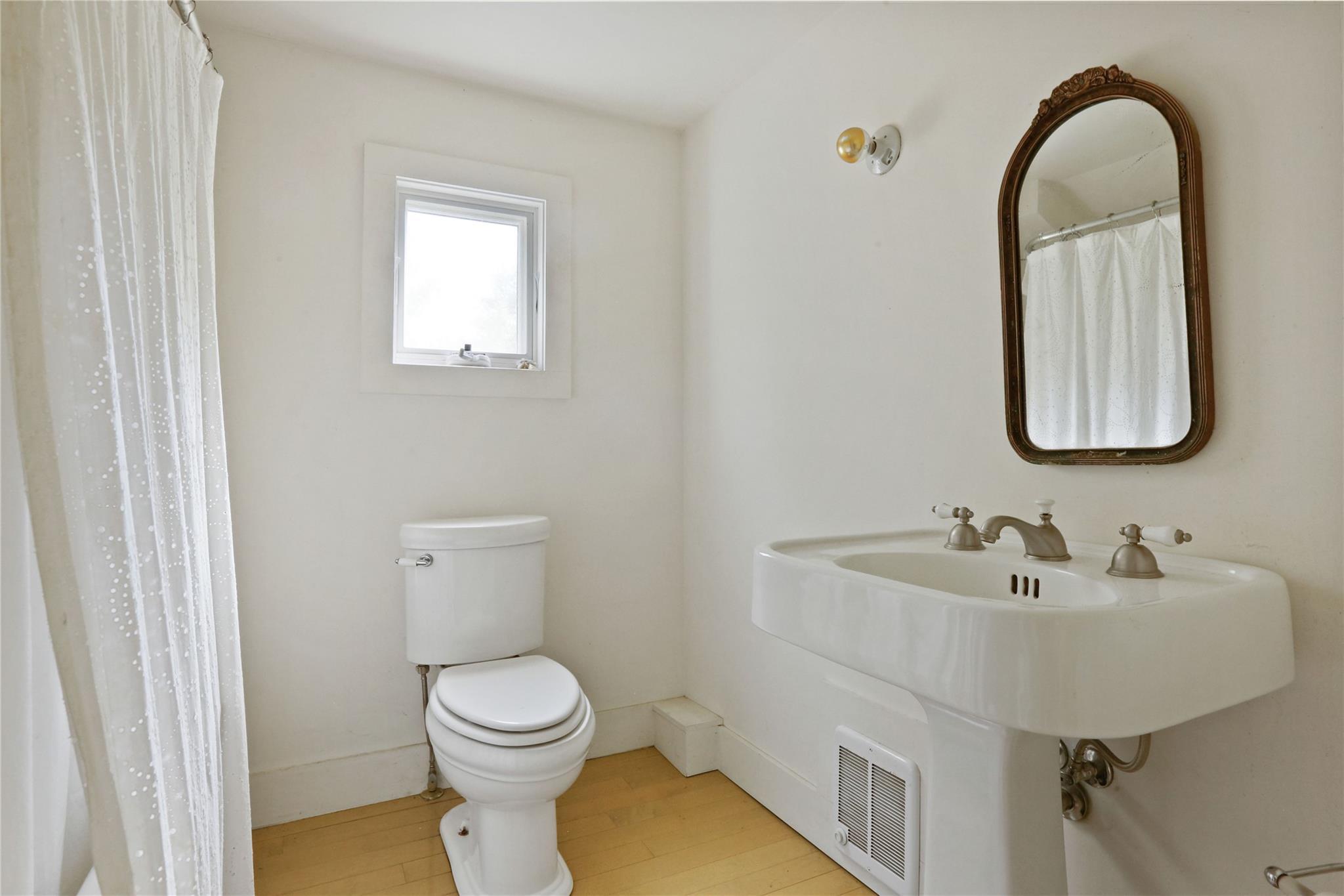 Single Family Sawkill  Ulster County, NY 12401, MLS-866940-18