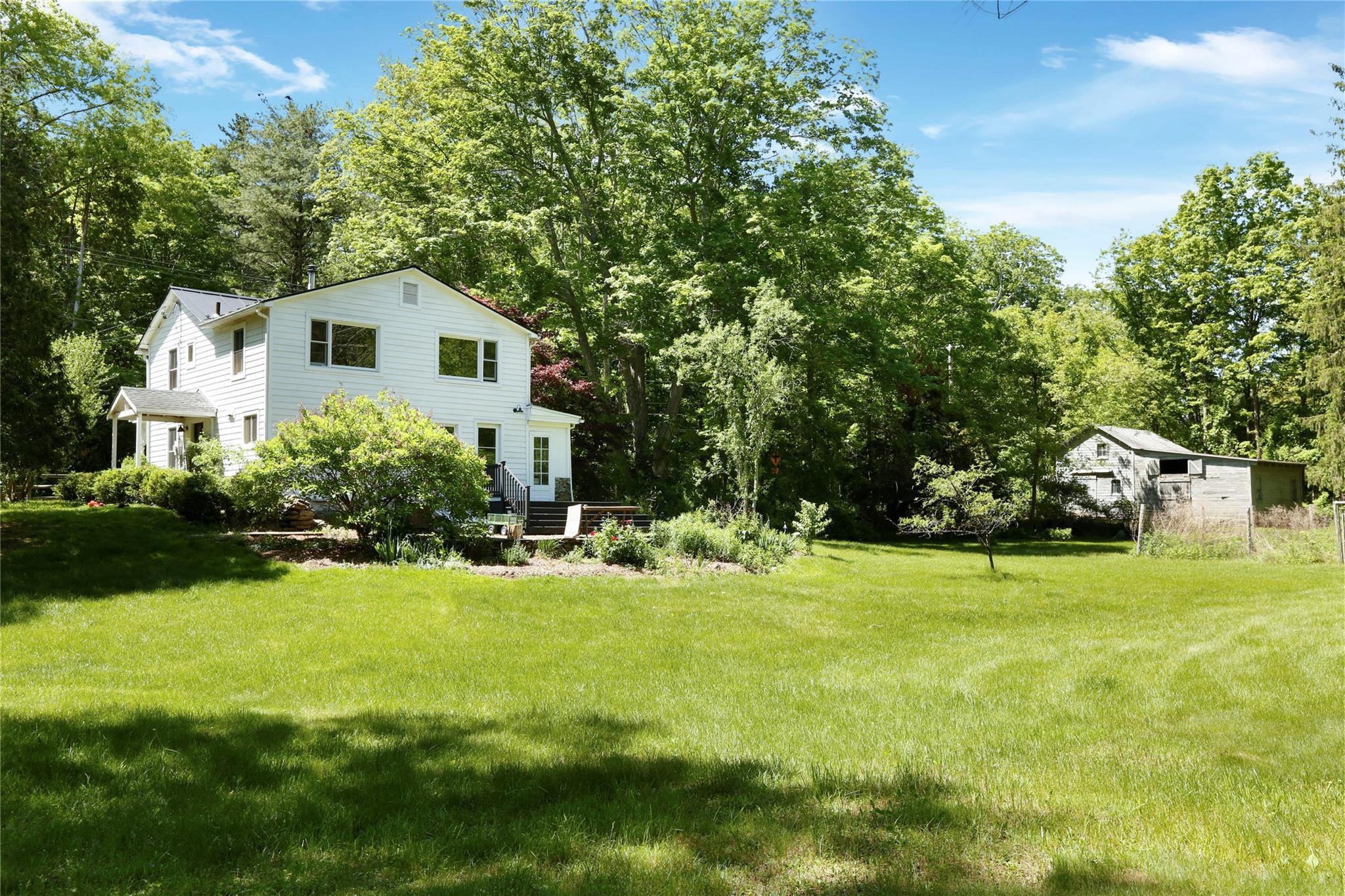 Single Family Sawkill  Ulster County, NY 12401, MLS-866940-22