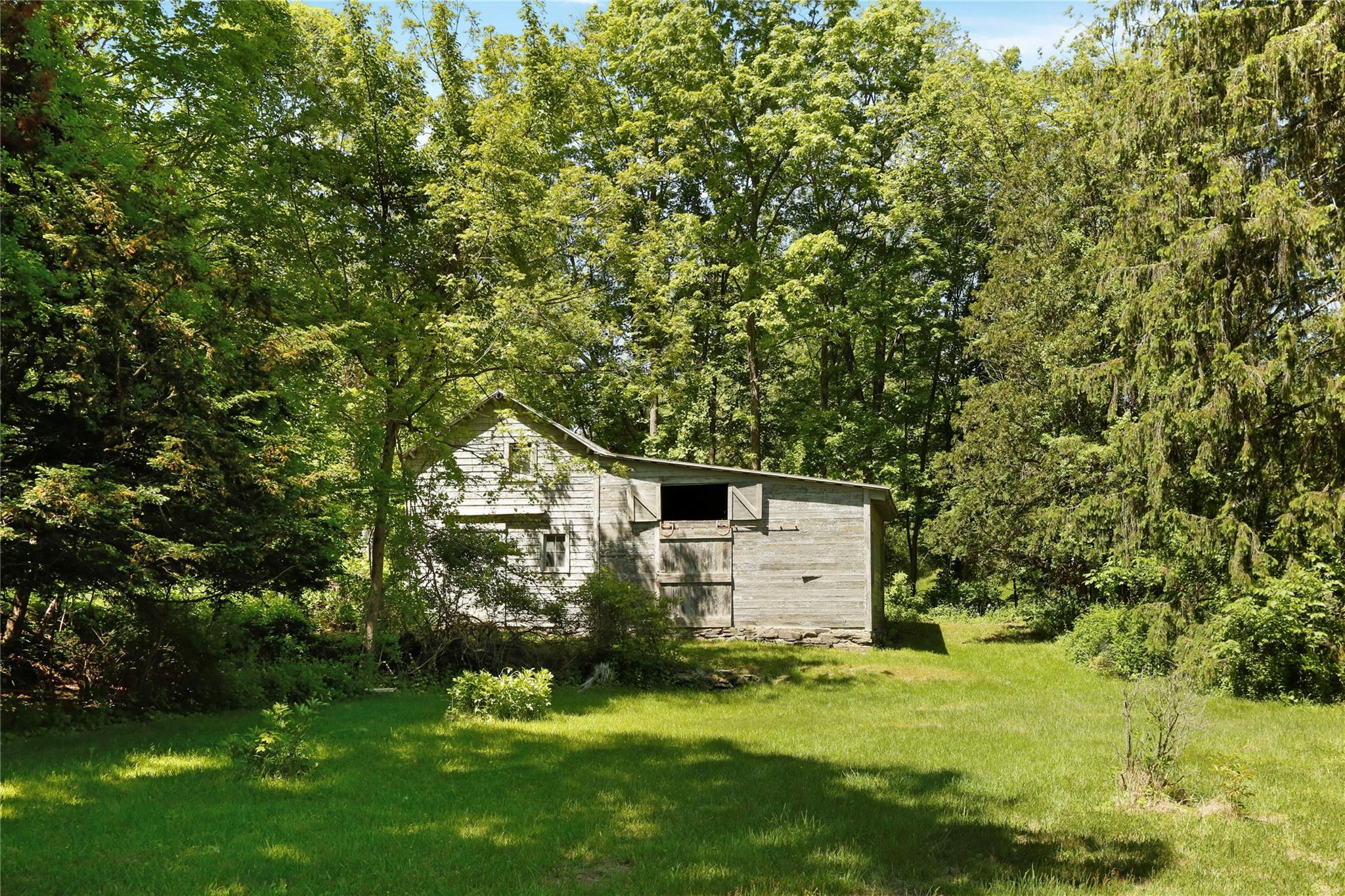 Single Family Sawkill  Ulster County, NY 12401, MLS-866940-27
