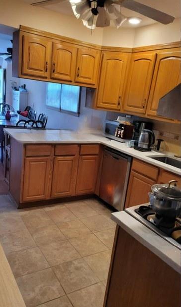 Single Family W 15th Rd  Queens, NY 11693, MLS-866944-6
