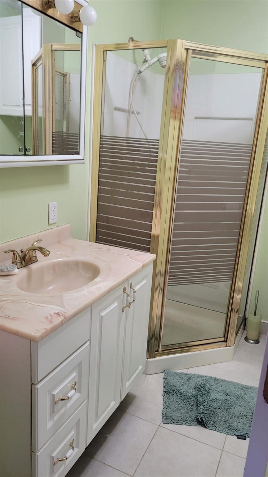 Single Family W 15th Rd  Queens, NY 11693, MLS-866944-9