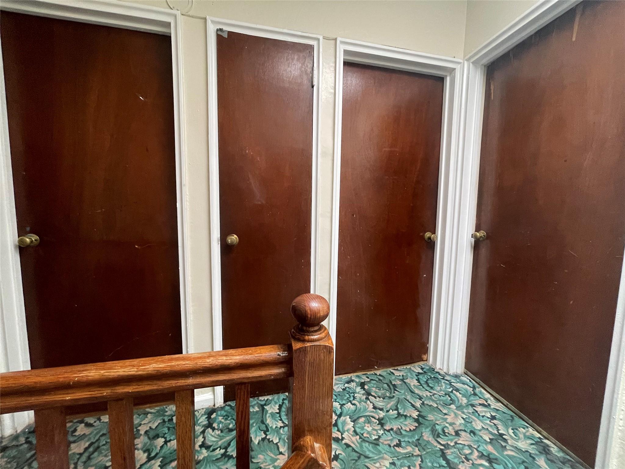 Single Family 214th  Bronx, NY 10469, MLS-866946-8