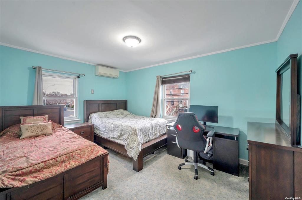 Single Family 47th  Queens, NY 11105, MLS-866959-16